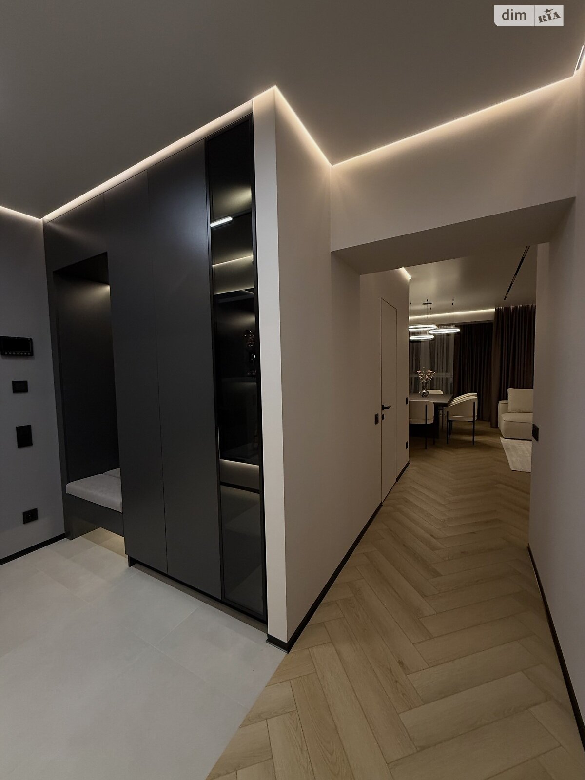 Продажа трехкомнатной квартиры в Ровно, на ул. Черновола Вячеслава 91Ф, район Южный фото 1 Продажа трехкомнатной квартиры в Ровно, на ул. Черновола Вячеслава 91Ф, район Южный фото 1