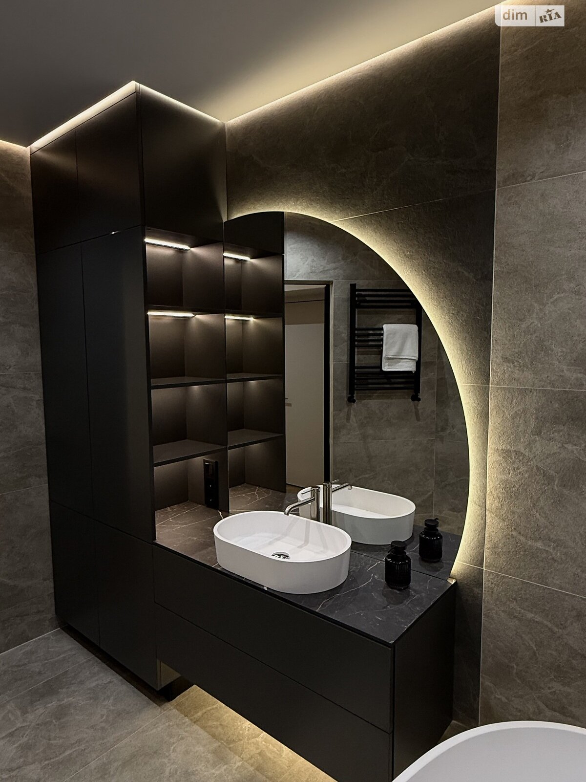 Продажа трехкомнатной квартиры в Ровно, на ул. Черновола Вячеслава 91Ф, район Южный фото 1 Продажа трехкомнатной квартиры в Ровно, на ул. Черновола Вячеслава 91Ф, район Южный фото 1