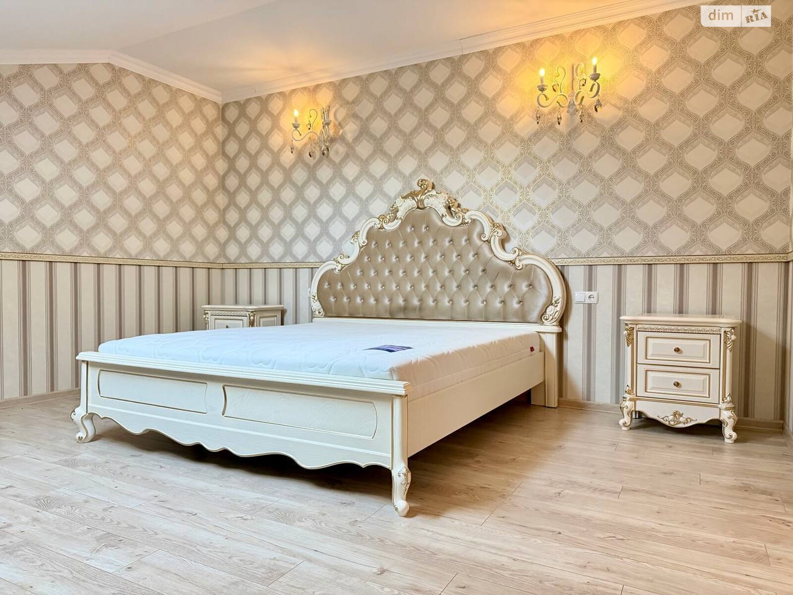 Продажа трехкомнатной квартиры в Ровно, на ул. Черновола Вячеслава 91Ж, район Южный фото 1