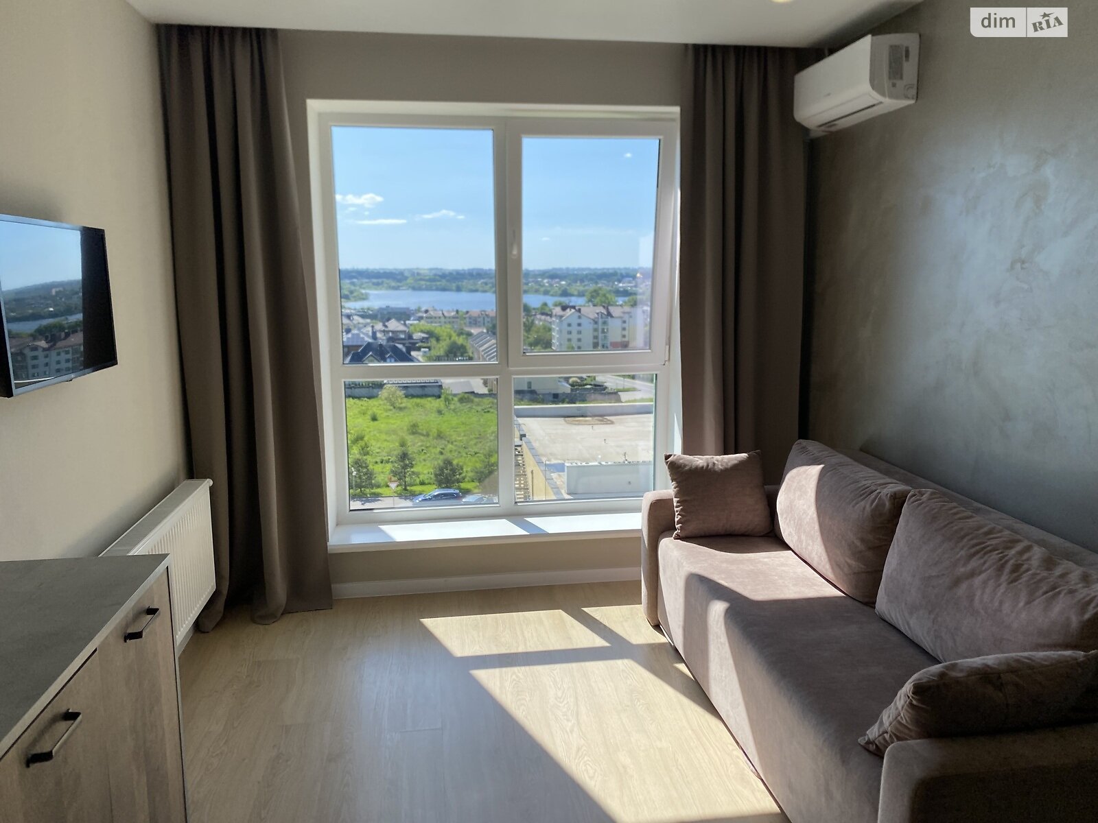 Продажа двухкомнатной квартиры в Ровно, на ул. Николая Боголюбова 5, кв. 57, район Южный фото 1 Продажа двухкомнатной квартиры в Ровно, на ул. Николая Боголюбова 5, кв. 57, район Южный фото 1