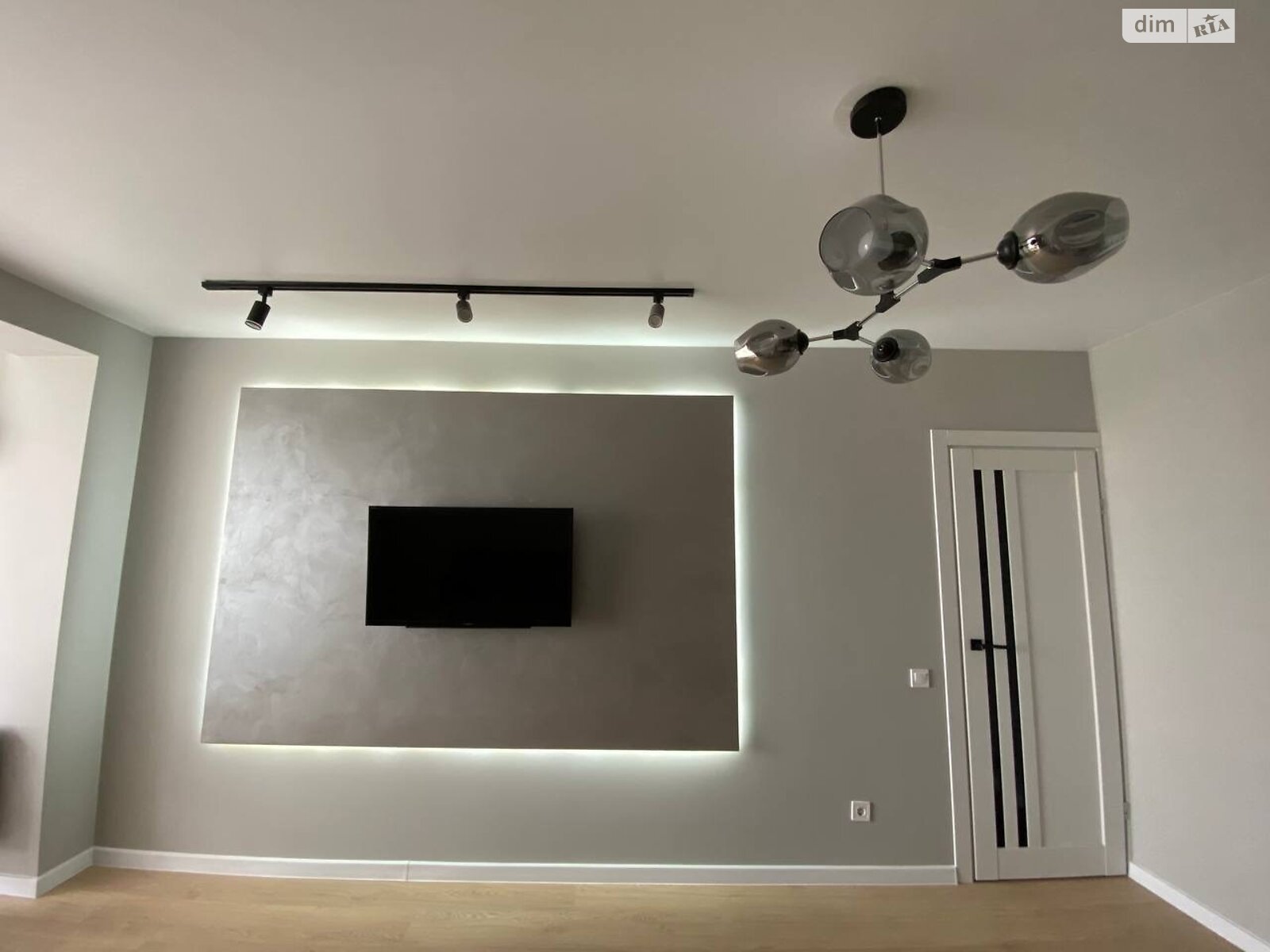 Продажа двухкомнатной квартиры в Ровно, на ул. Николая Боголюбова 5, кв. 57, район Южный фото 1 Продажа двухкомнатной квартиры в Ровно, на ул. Николая Боголюбова 5, кв. 57, район Южный фото 1