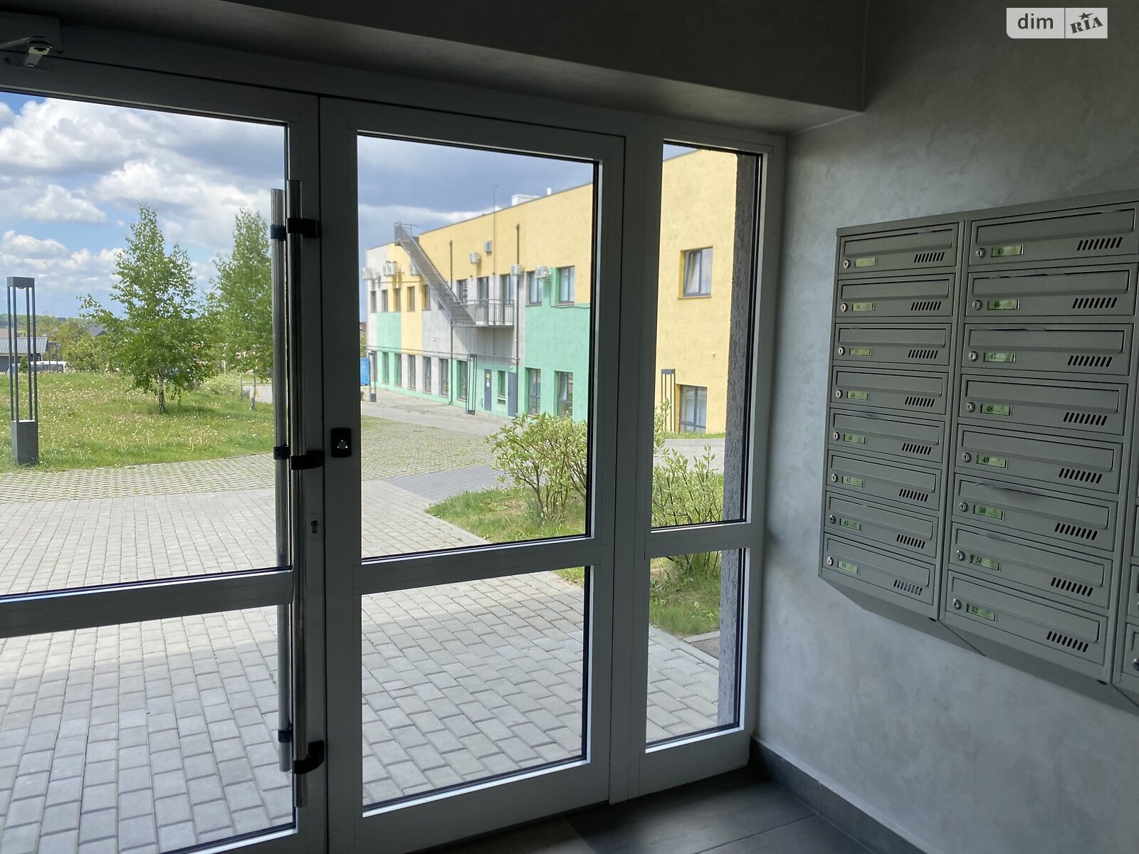 Продажа двухкомнатной квартиры в Ровно, на ул. Николая Боголюбова 5, кв. 57, район Южный фото 1 Продажа двухкомнатной квартиры в Ровно, на ул. Николая Боголюбова 5, кв. 57, район Южный фото 1