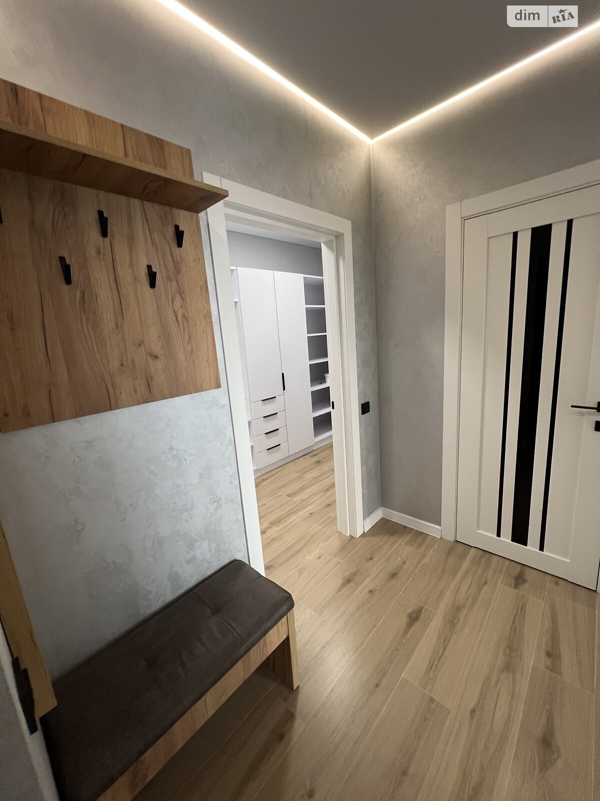 Продажа однокомнатной квартиры в Ровно, на ул. Николая Боголюбова 1Л, район Южный фото 1