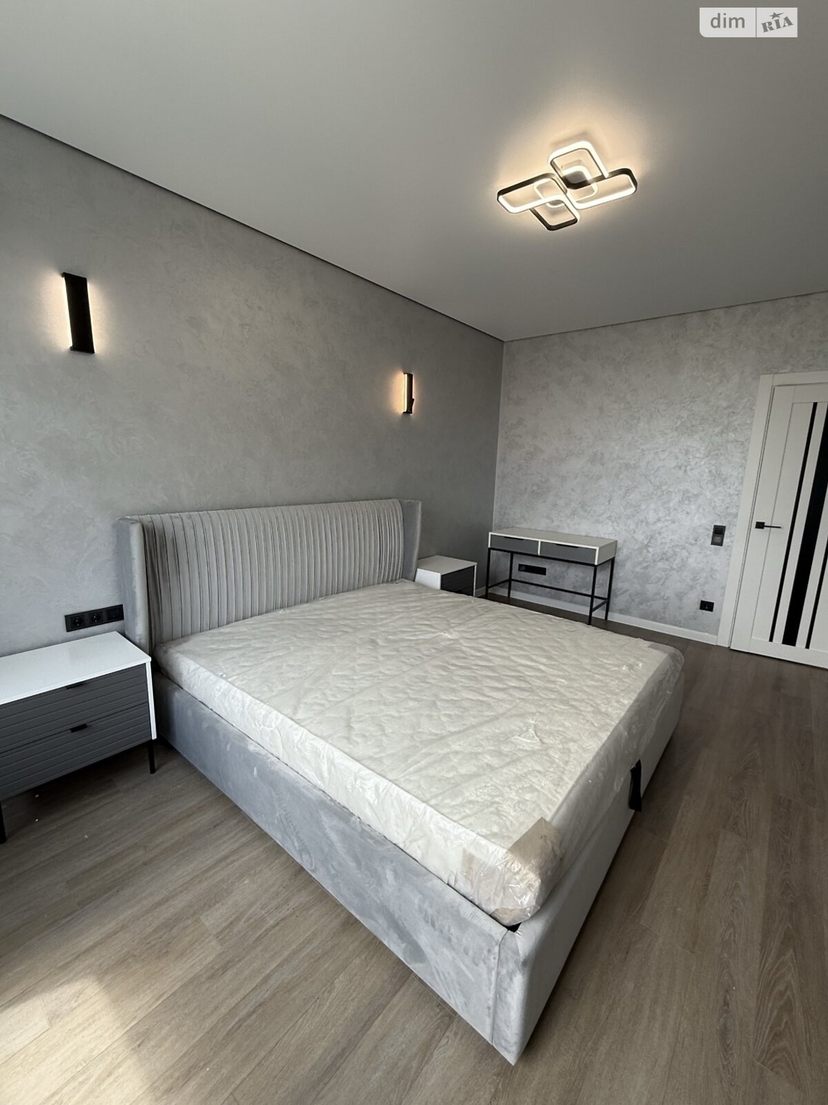 Продажа однокомнатной квартиры в Ровно, на ул. Николая Боголюбова 1Л, район Южный фото 1