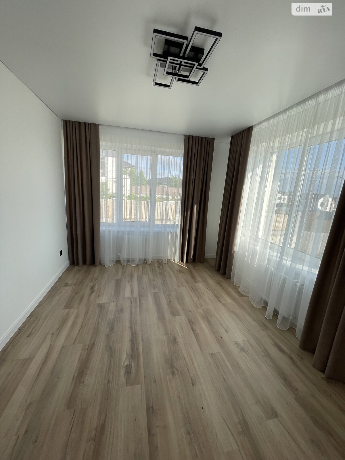 Продажа двухкомнатной квартиры в Ровно, на ул. Николая Боголюбова, район Счастливое фото 1