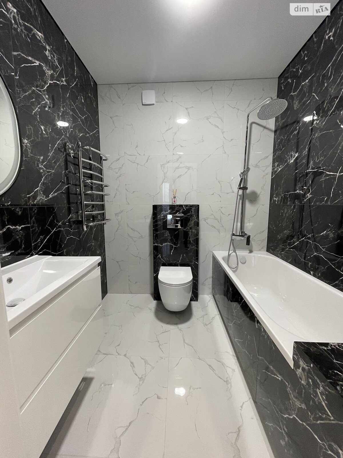 Продажа двухкомнатной квартиры в Ровно, на ул. Николая Боголюбова, район Счастливое фото 1