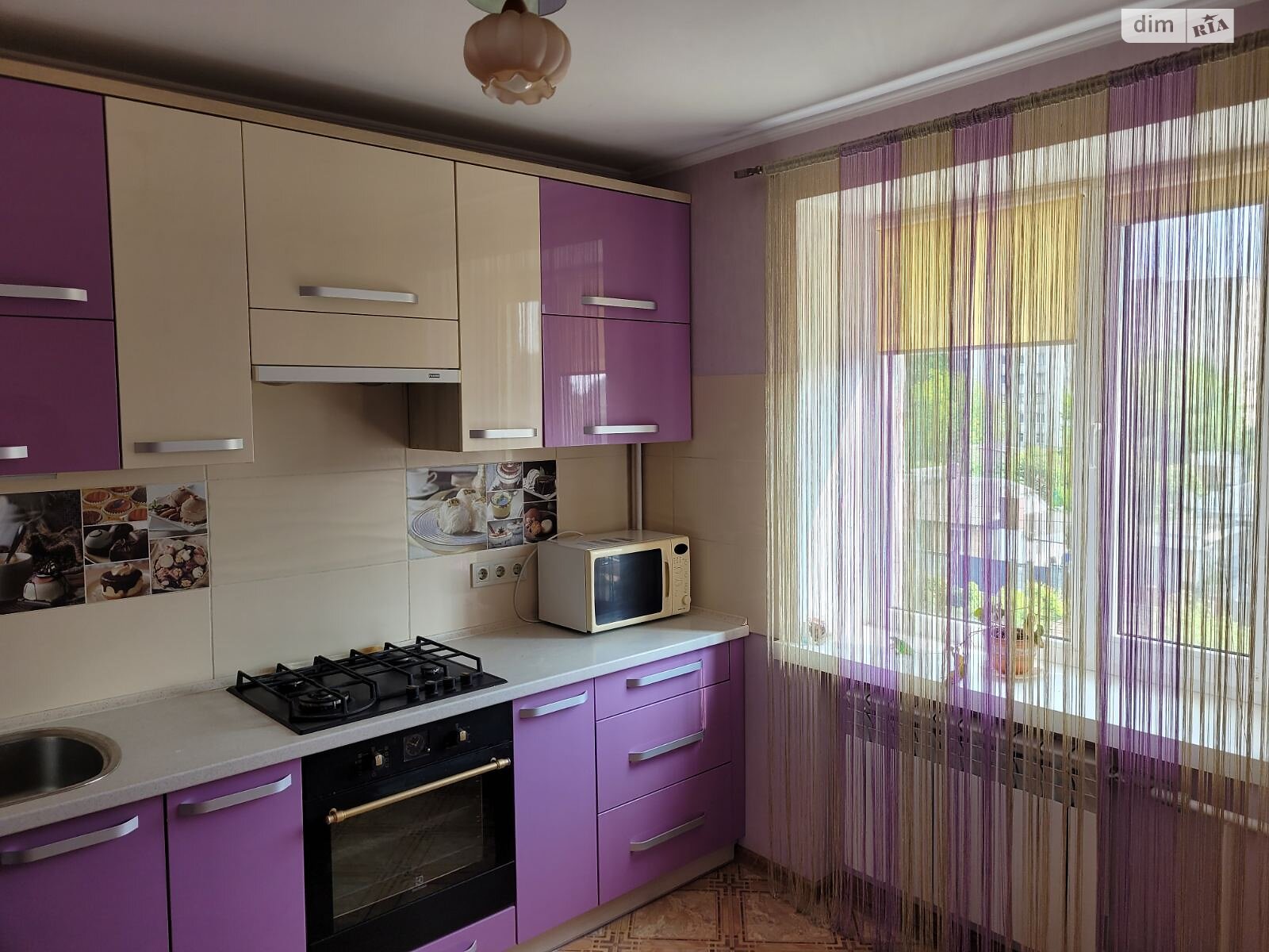 Продаж двокімнатної квартири в Рівному, на вул. Миколи Карнаухова, район Південний фото 1 Продаж двокімнатної квартири в Рівному, на вул. Миколи Карнаухова, район Південний фото 1