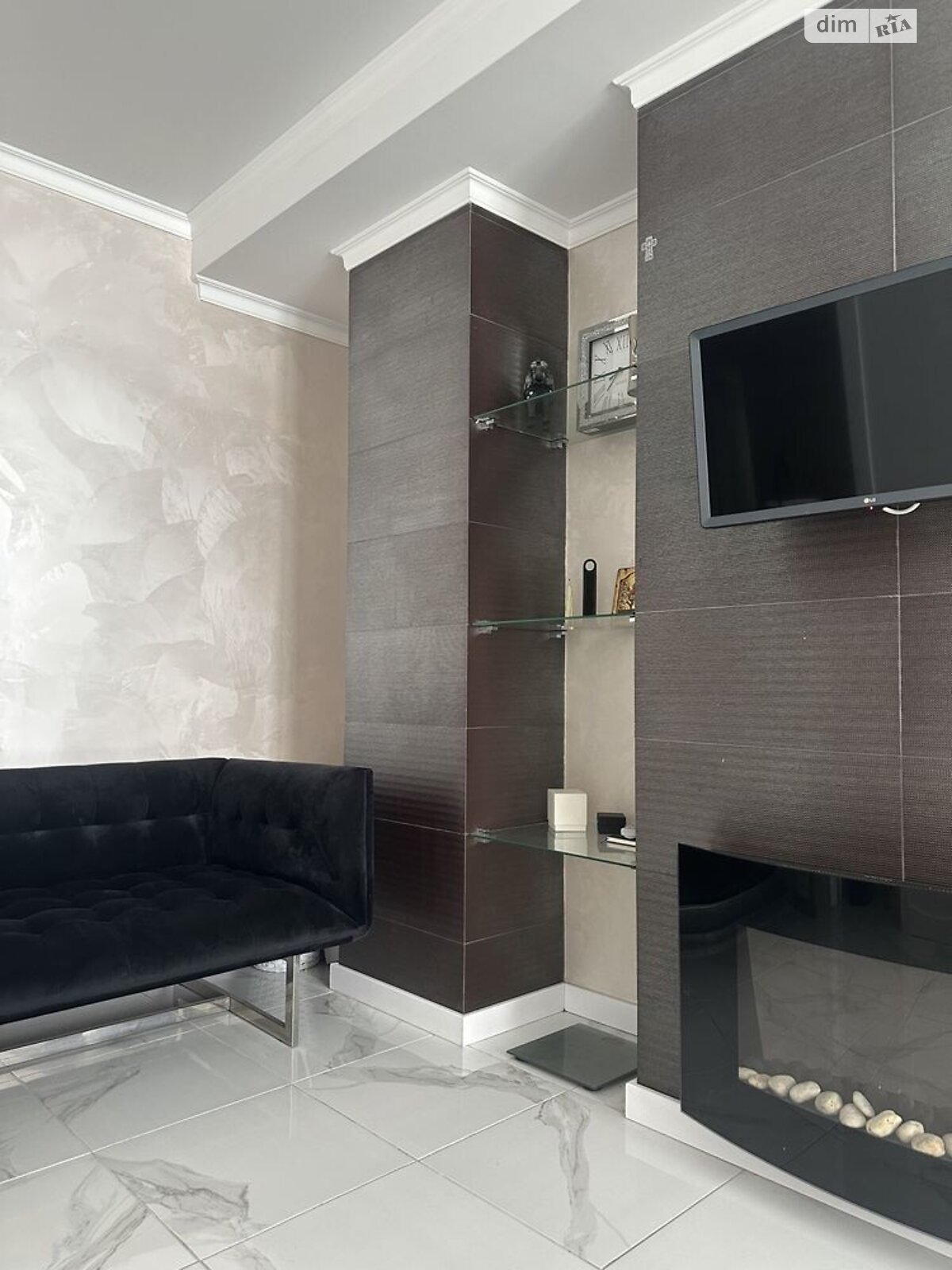 Продаж двокімнатної квартири в Рівному, на вул. Миколи Карнаухова 47-49, район Південний фото 1 Продаж двокімнатної квартири в Рівному, на вул. Миколи Карнаухова 47-49, район Південний фото 1