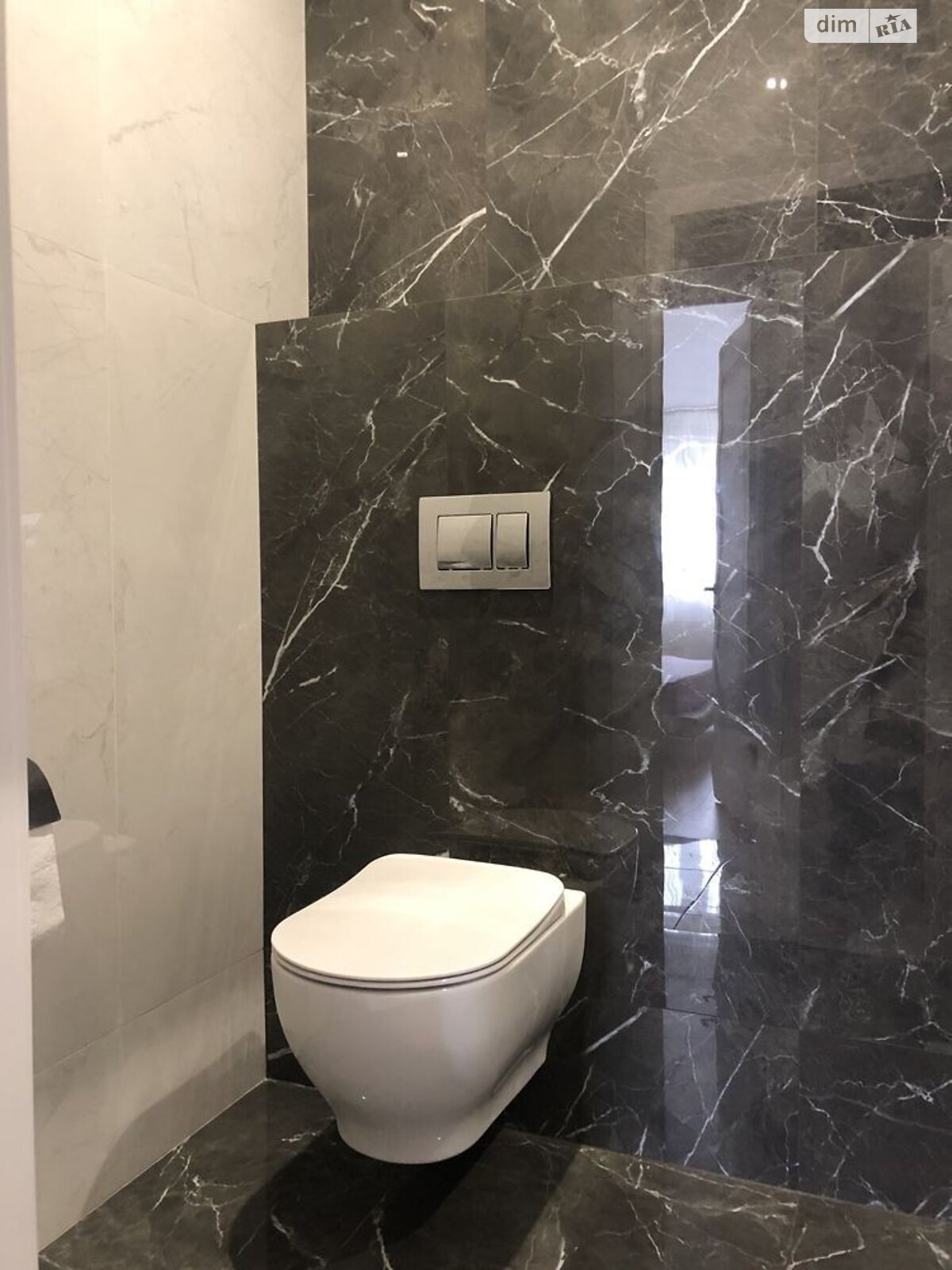 Продаж двокімнатної квартири в Рівному, на вул. Миколи Карнаухова 47-49, район Південний фото 1 Продаж двокімнатної квартири в Рівному, на вул. Миколи Карнаухова 47-49, район Південний фото 1