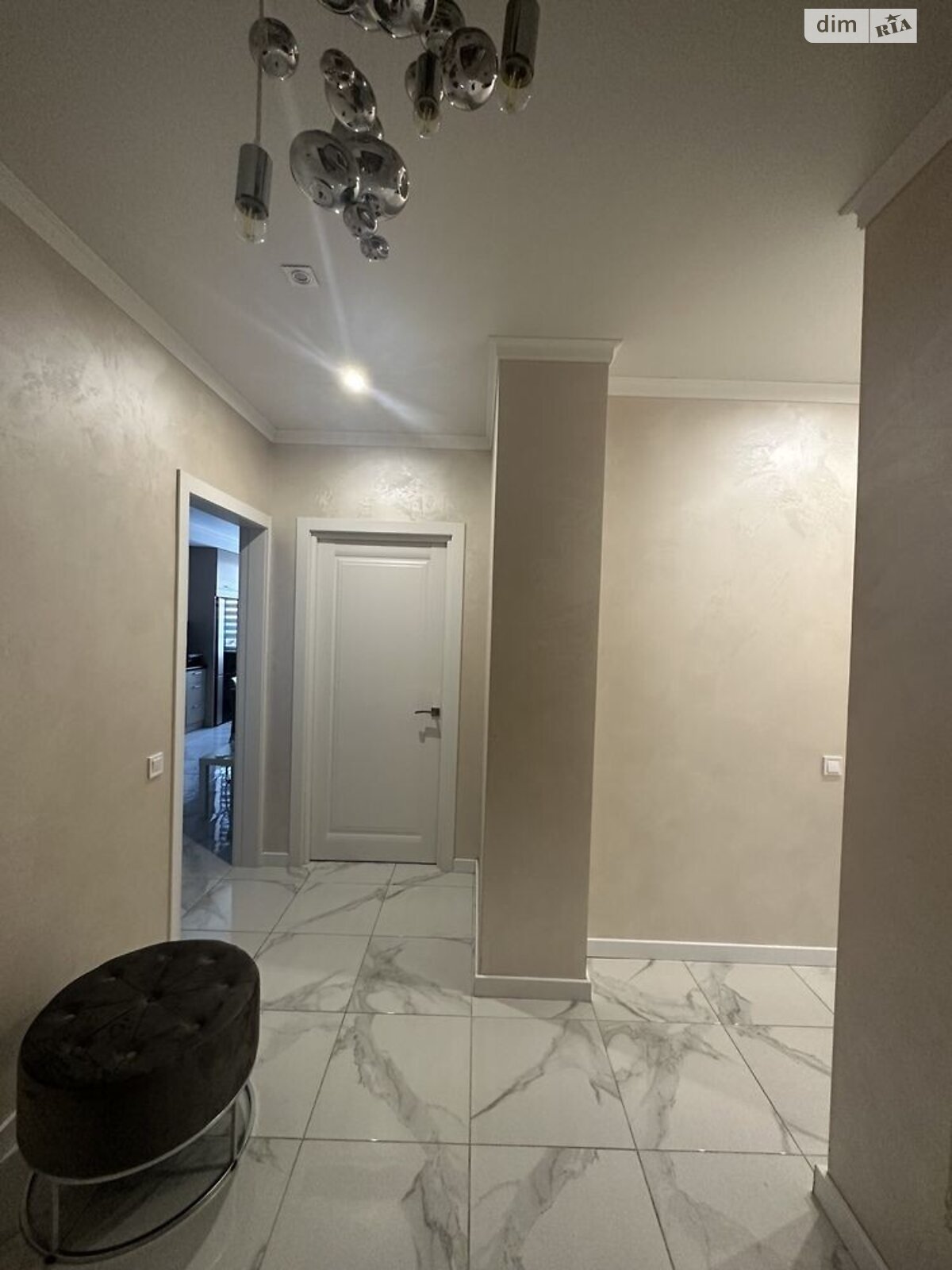 Продаж двокімнатної квартири в Рівному, на вул. Миколи Карнаухова 47-49, район Південний фото 1 Продаж двокімнатної квартири в Рівному, на вул. Миколи Карнаухова 47-49, район Південний фото 1