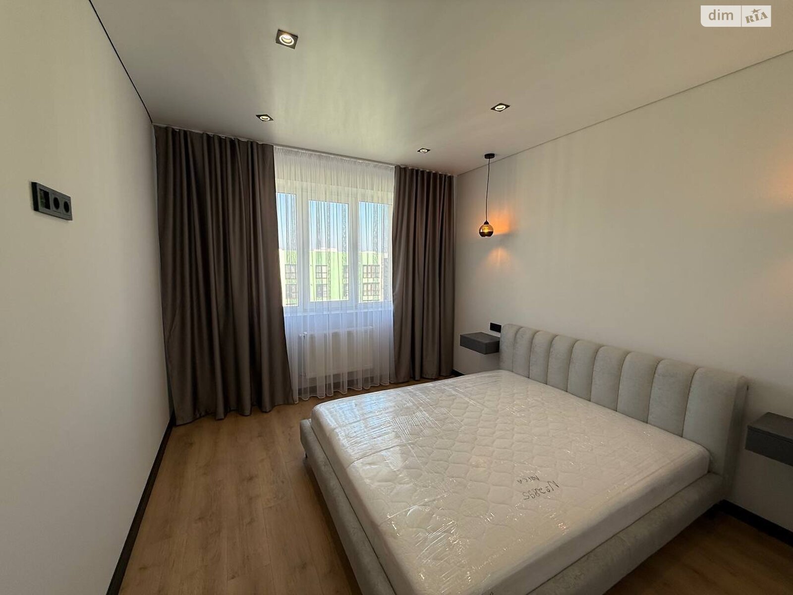 Продаж однокімнатної квартири в Рівному, на вул. Студентська 24А, район Південний фото 1