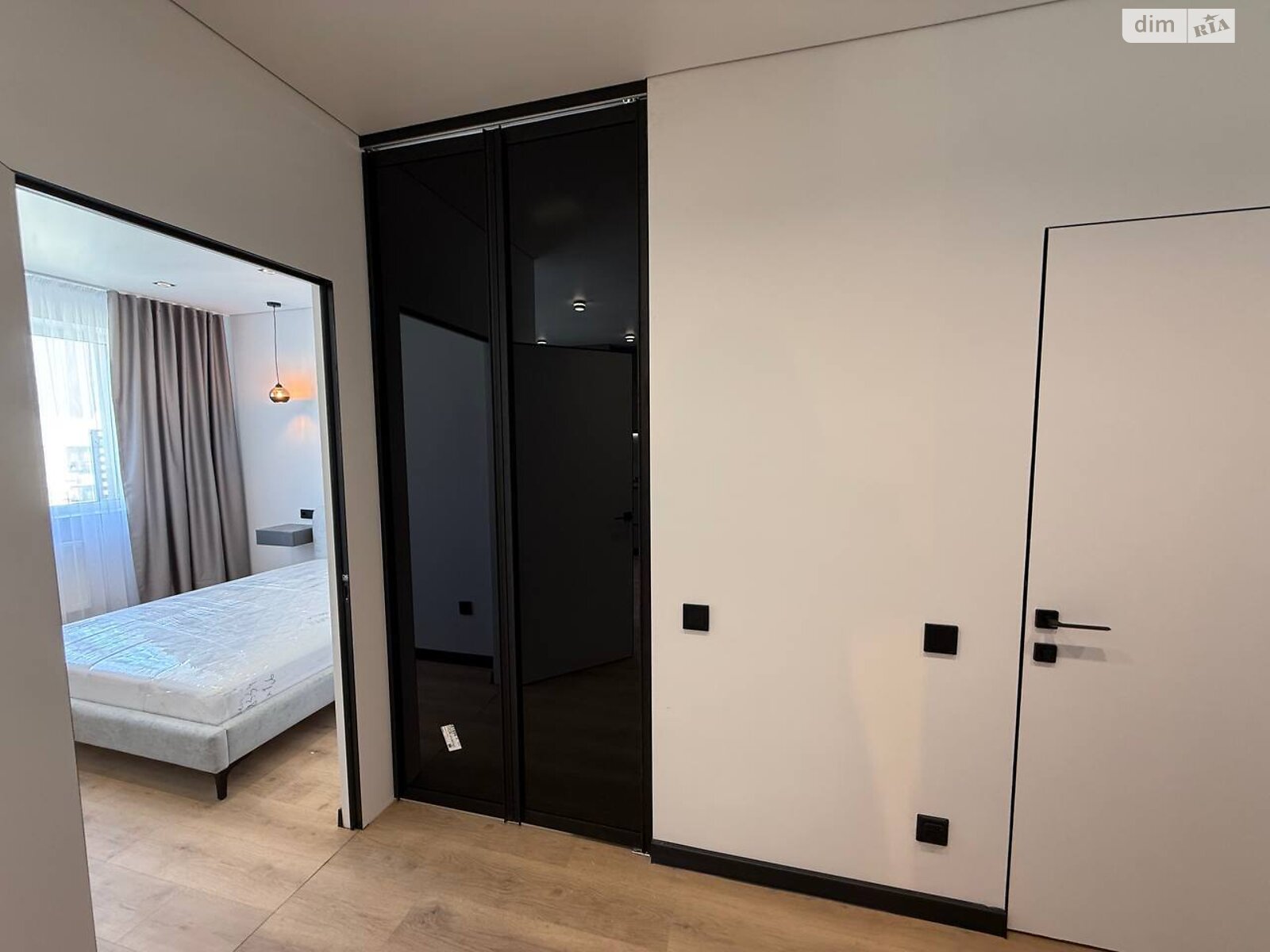 Продаж однокімнатної квартири в Рівному, на вул. Студентська 24А, район Південний фото 1