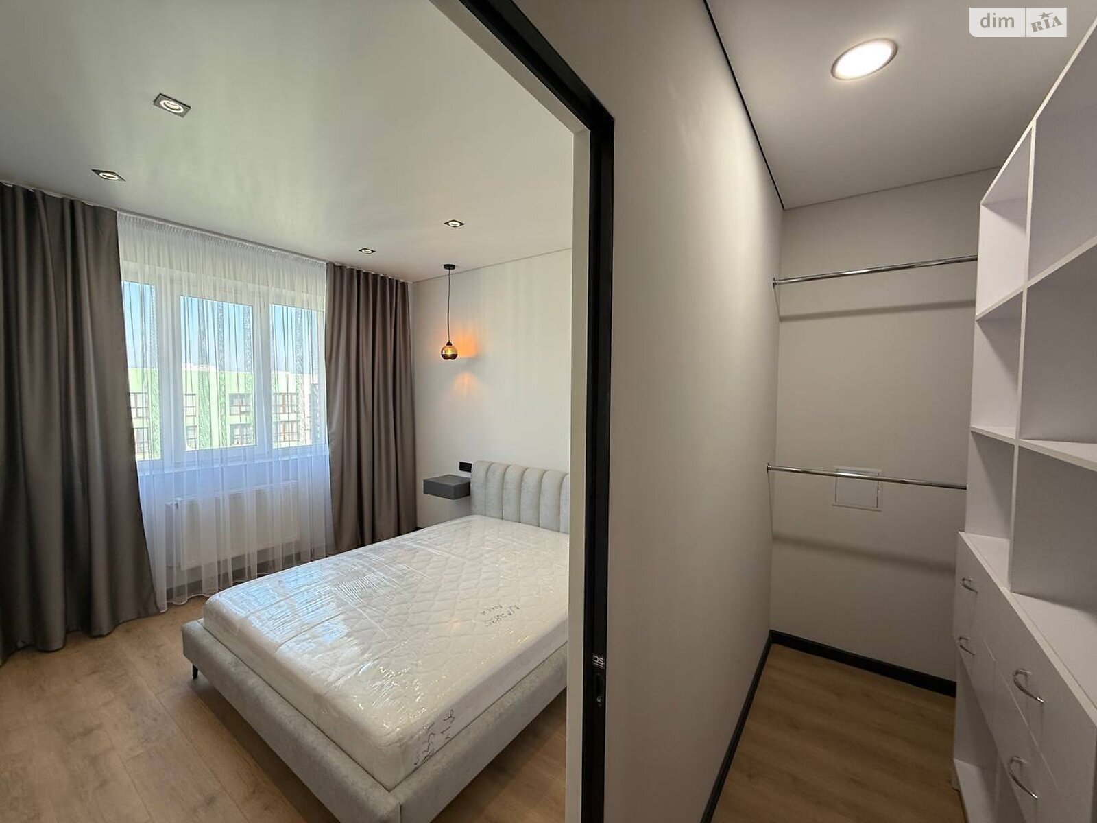 Продаж однокімнатної квартири в Рівному, на вул. Студентська 24А, район Південний фото 1