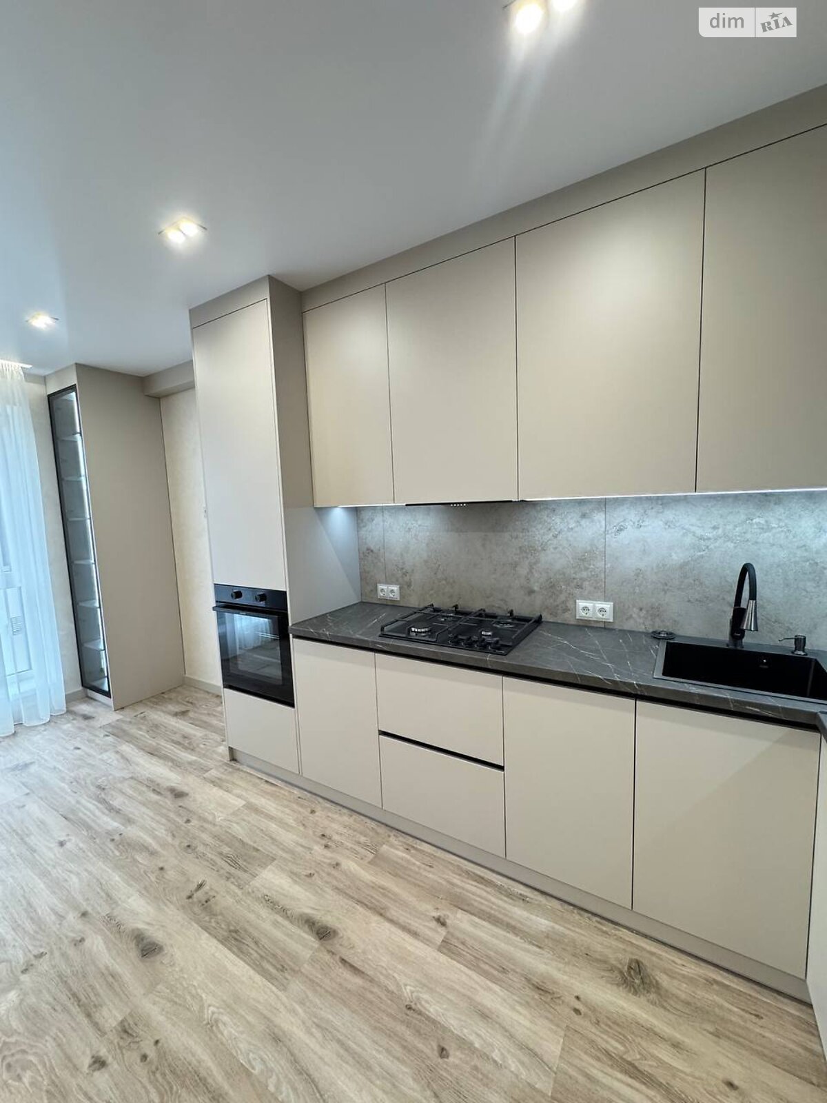 Продажа однокомнатной квартиры в Ровно, на ул. Студенческая 24, район Южный фото 1