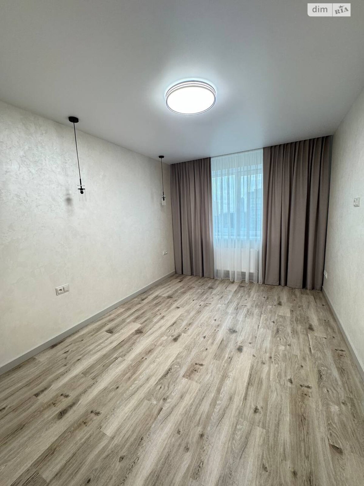 Продажа однокомнатной квартиры в Ровно, на ул. Студенческая 24, район Южный фото 1