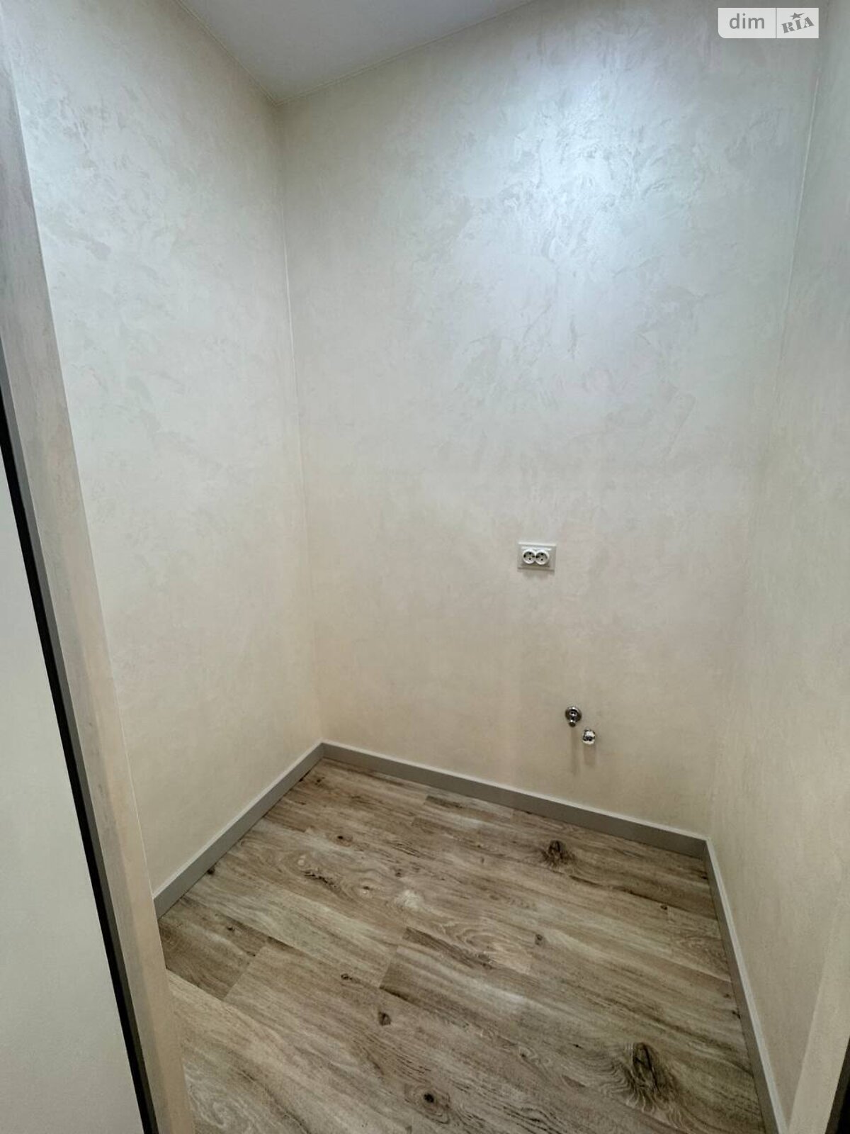 Продажа однокомнатной квартиры в Ровно, на ул. Студенческая 24, район Южный фото 1