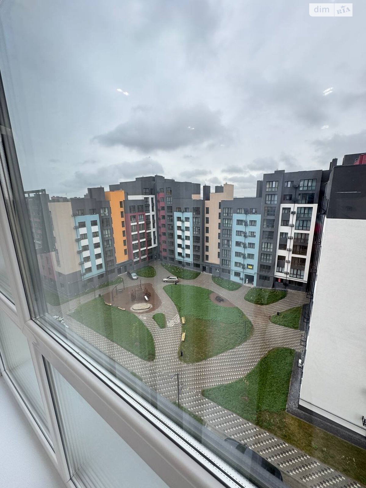 Продажа однокомнатной квартиры в Ровно, на ул. Студенческая 24, район Южный фото 1