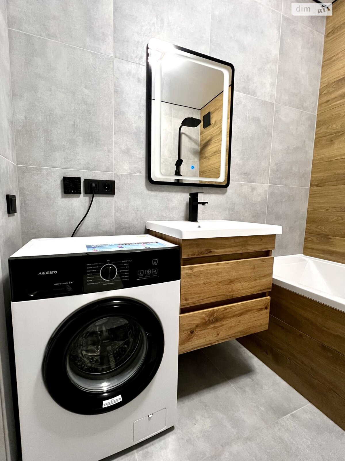 Продаж однокімнатної квартири в Рівному, на вул. Студентська 24, район Південний фото 1 Продаж однокімнатної квартири в Рівному, на вул. Студентська 24, район Південний фото 1