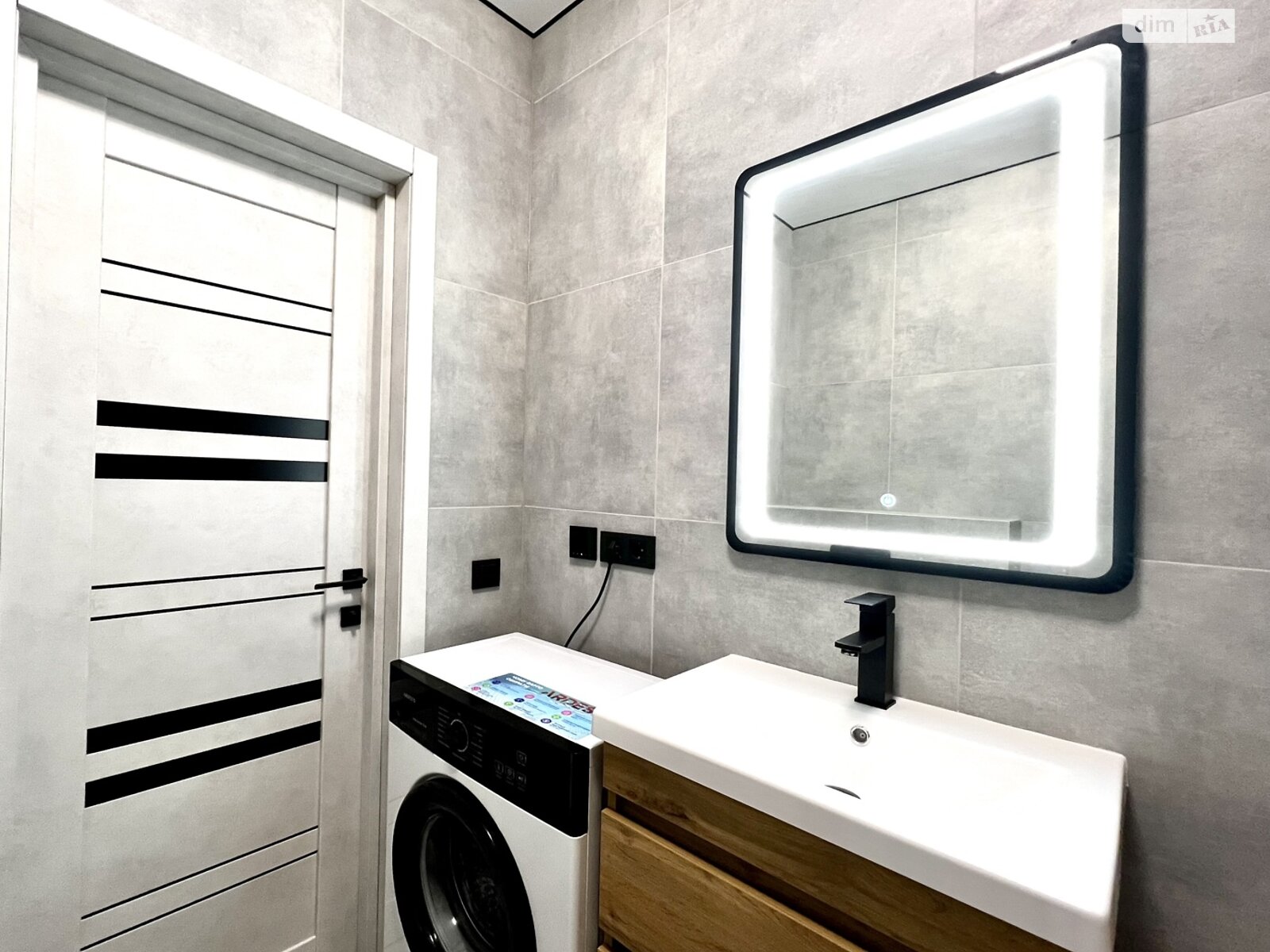 Продаж однокімнатної квартири в Рівному, на вул. Студентська 24, район Південний фото 1 Продаж однокімнатної квартири в Рівному, на вул. Студентська 24, район Південний фото 1