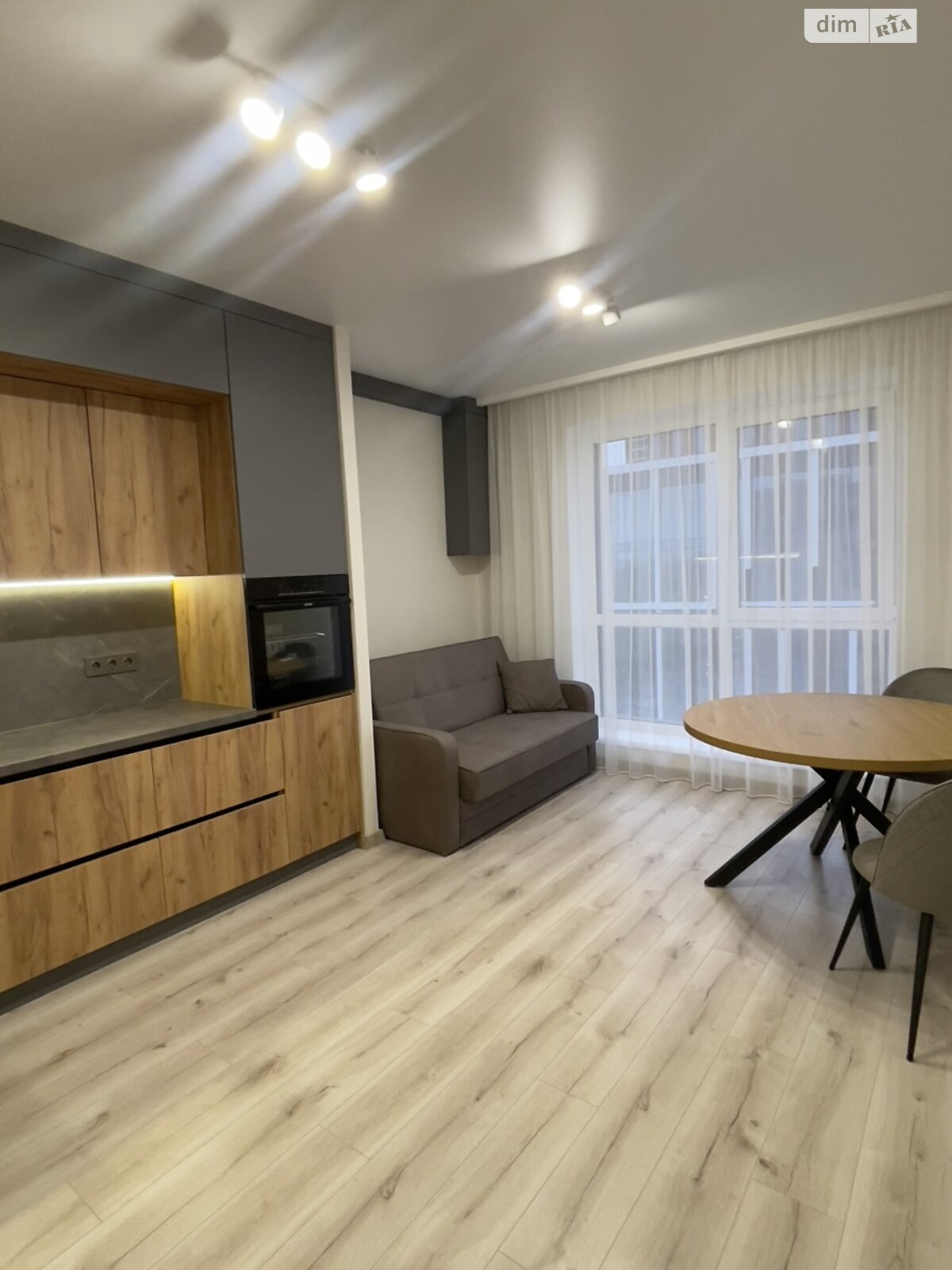 Продажа однокомнатной квартиры в Ровно, на ул. Студенческая 24, район Южный фото 1