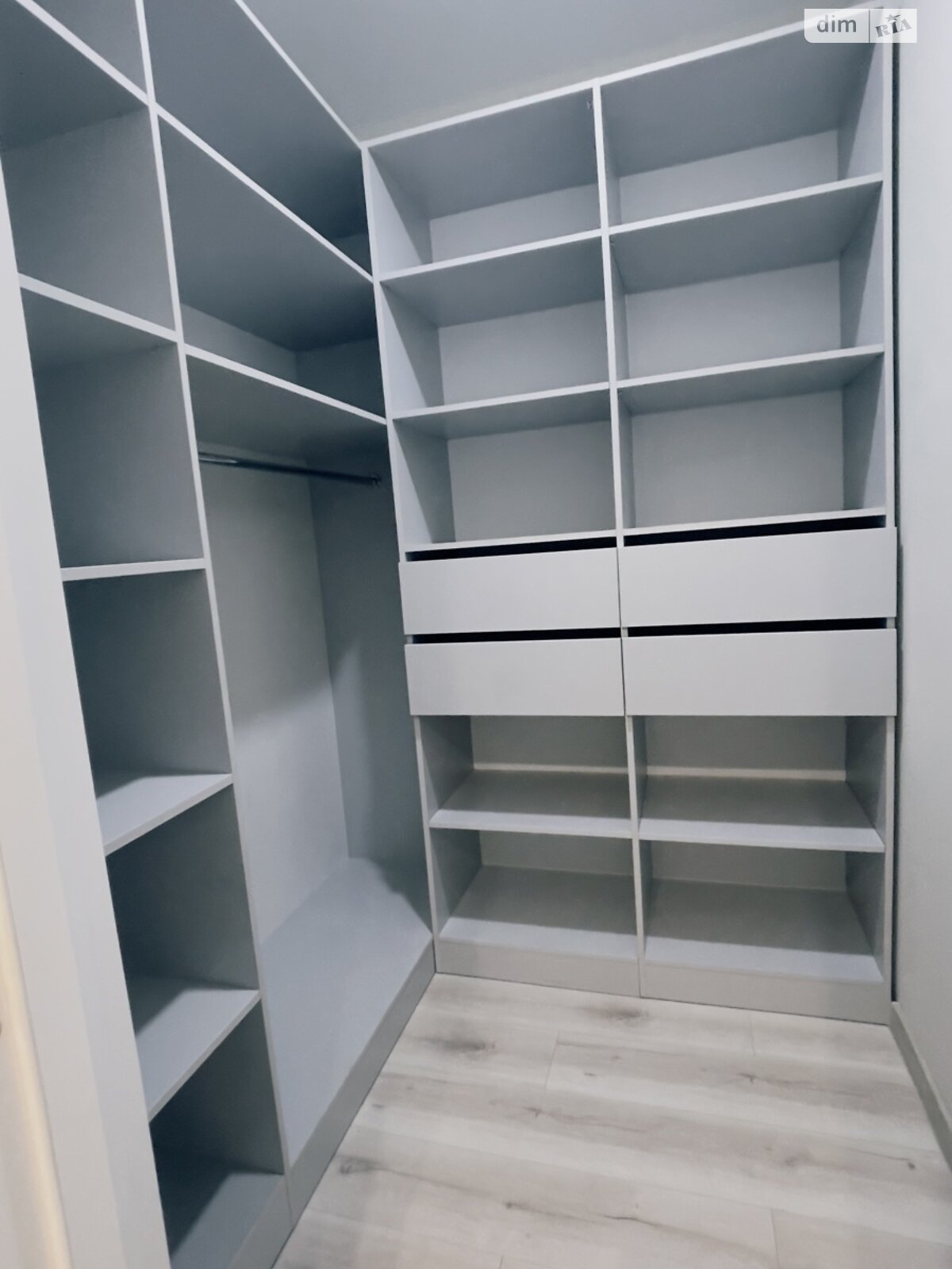 Продажа однокомнатной квартиры в Ровно, на ул. Студенческая 24, район Южный фото 1