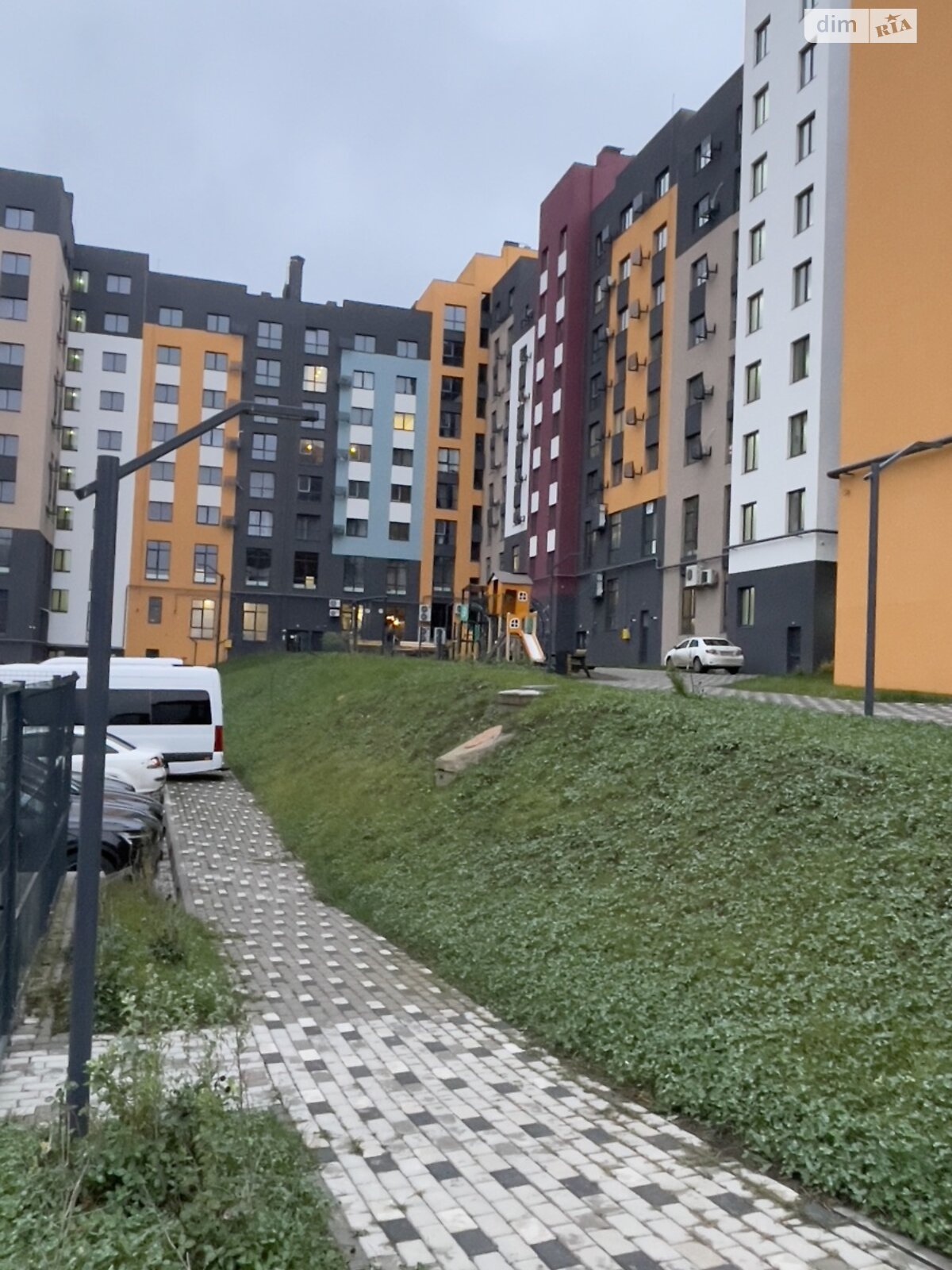 Продажа однокомнатной квартиры в Ровно, на ул. Студенческая 24, район Южный фото 1