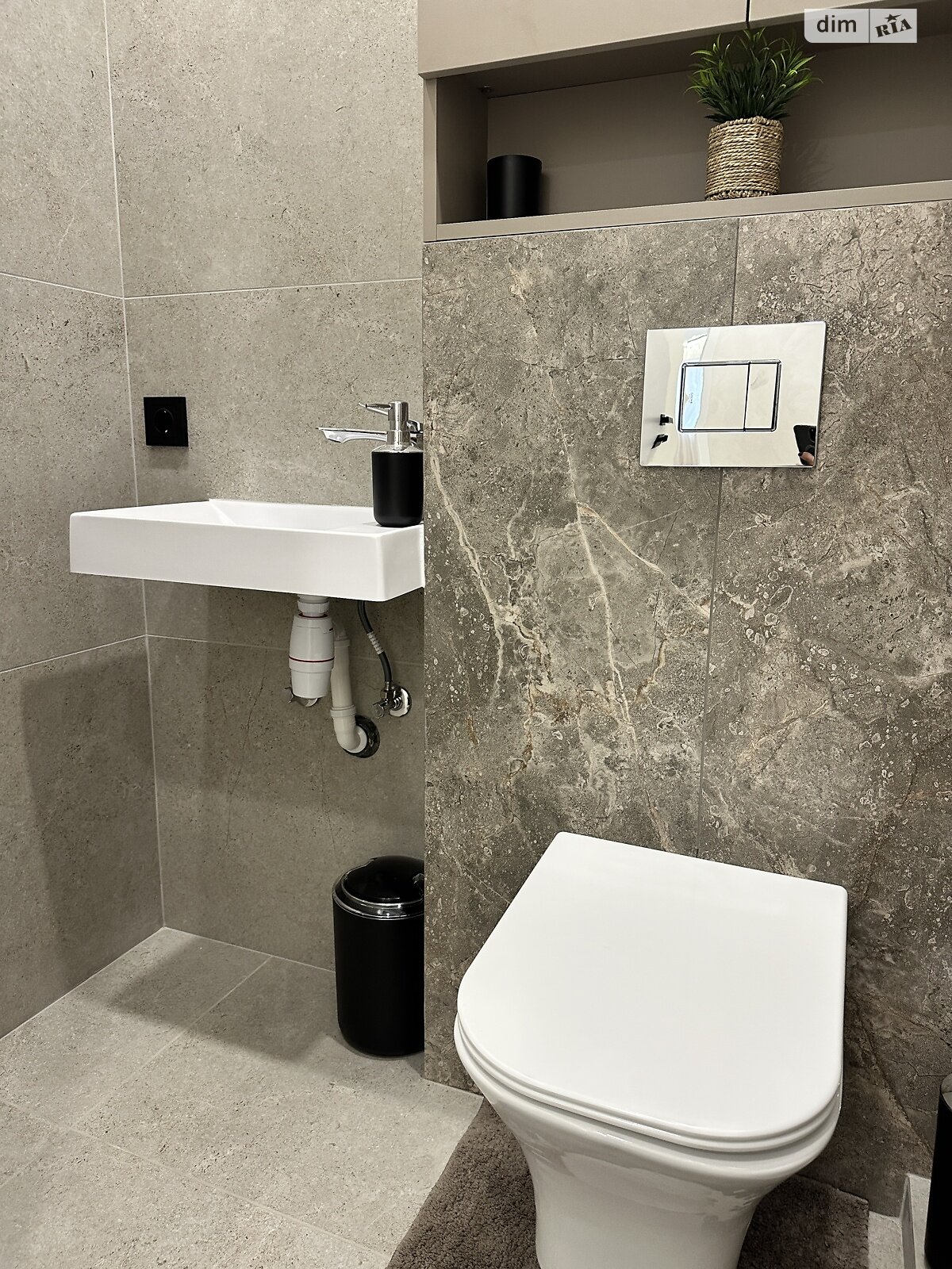 Продажа двухкомнатной квартиры в Ровно, на ул. Студенческая 24, район Южный фото 1