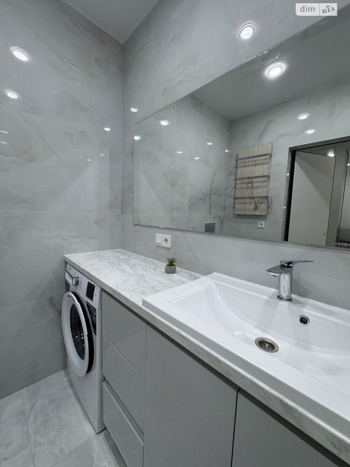 Продажа однокомнатной квартиры в Ровно, на ул. Студенческая 24А, район Южный фото 1