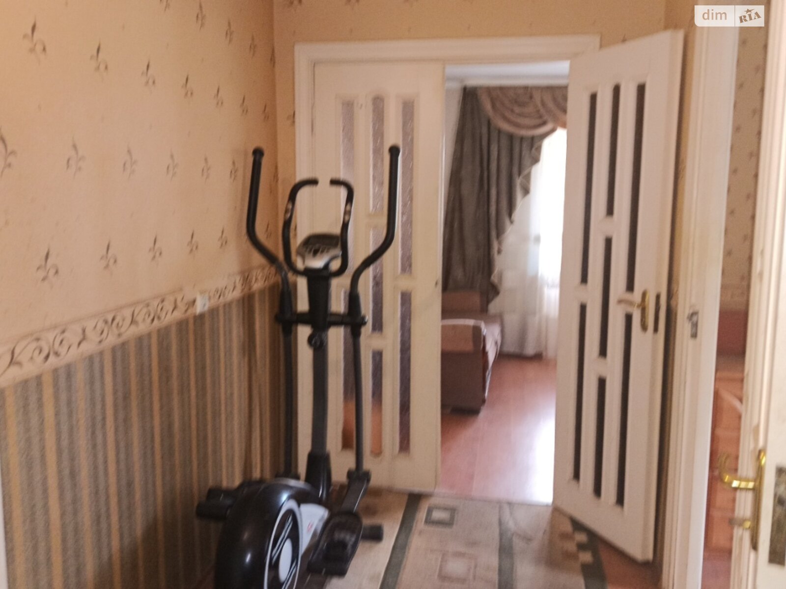Продаж двокімнатної квартири в Рівному, на вул. Відінська 15, район Південний фото 1 Продаж двокімнатної квартири в Рівному, на вул. Відінська 15, район Південний фото 1