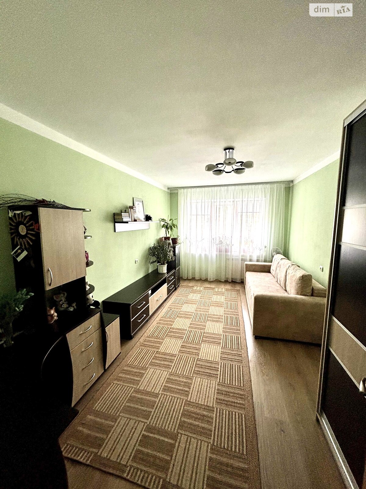 Продажа трехкомнатной квартиры в Ровно, на ул. Млыновская, район Ювилейный фото 1