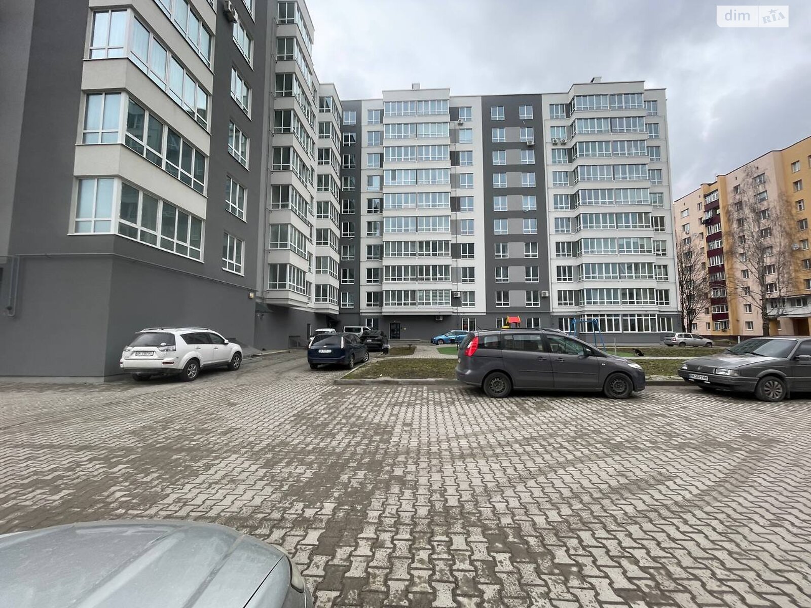 Продажа двухкомнатной квартиры в Ровно, на ул. Гурия Бухала 13, район Ювилейный фото 1