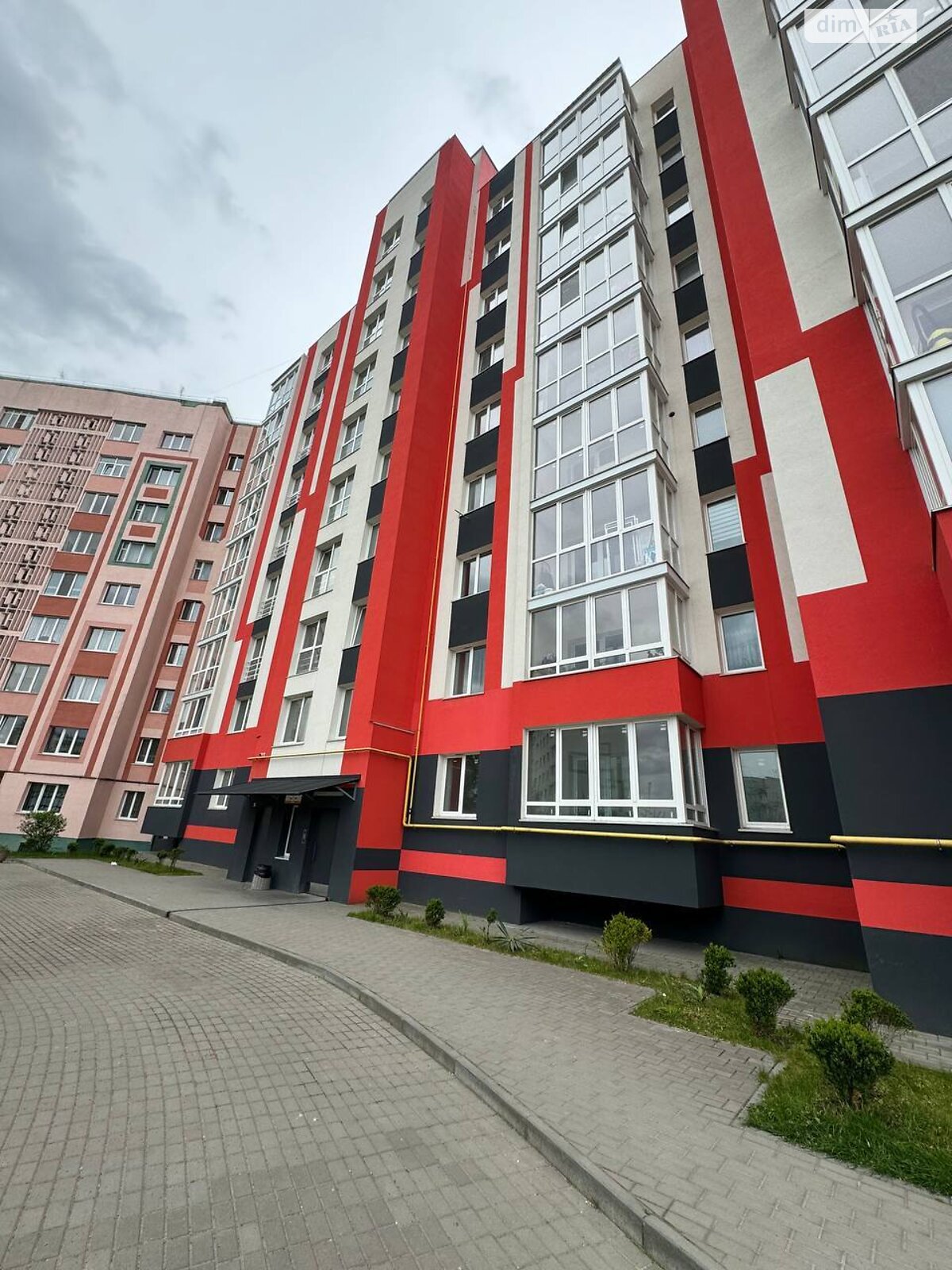 Продажа трехкомнатной квартиры в Ровно, на ул. Королева, район Ювилейный фото 1