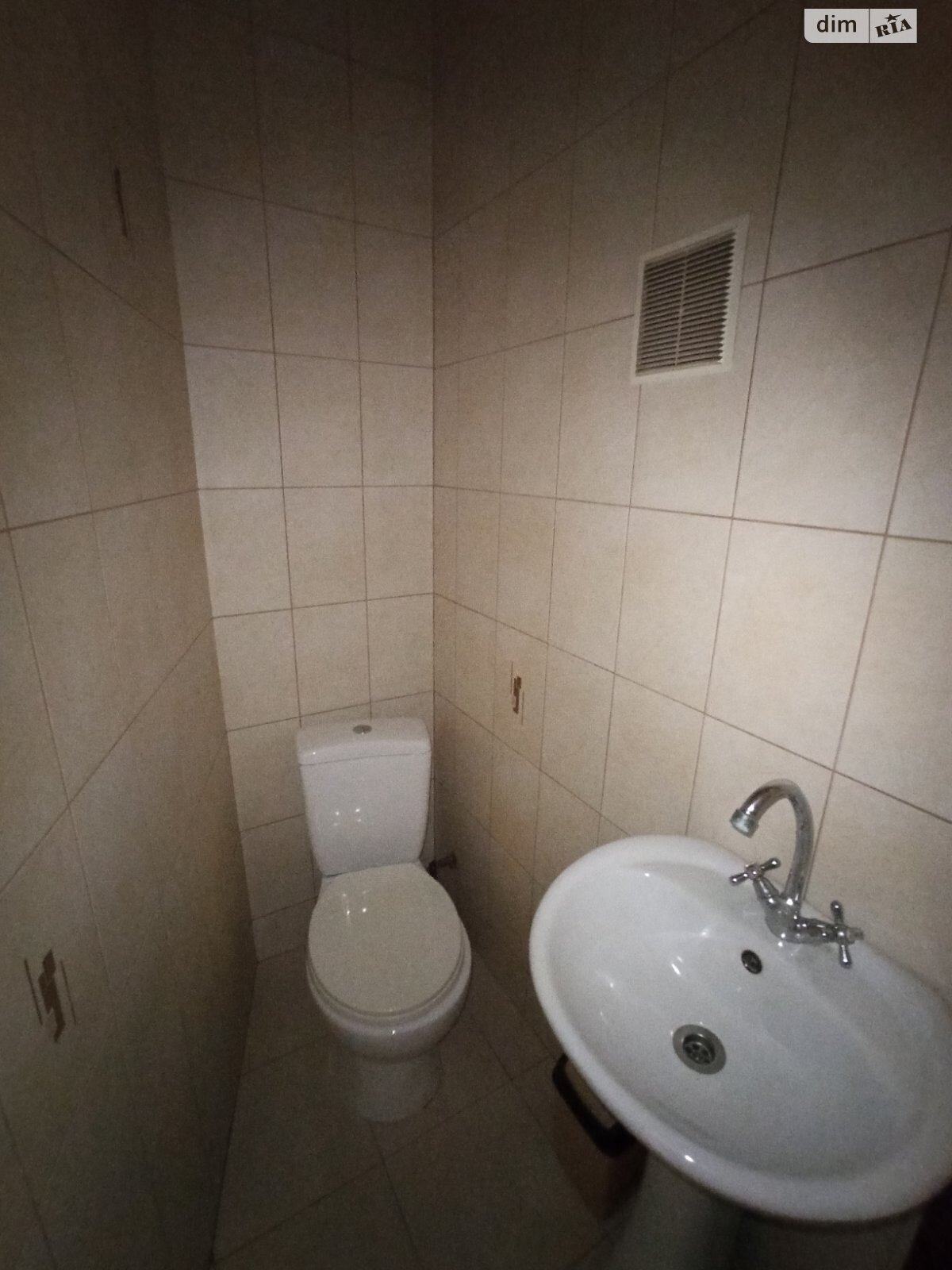 Продаж трикімнатної квартири в Рівному, на вул. Кулика і Гудачека 56, район Ювілейний фото 1 Продаж трикімнатної квартири в Рівному, на вул. Кулика і Гудачека 56, район Ювілейний фото 1