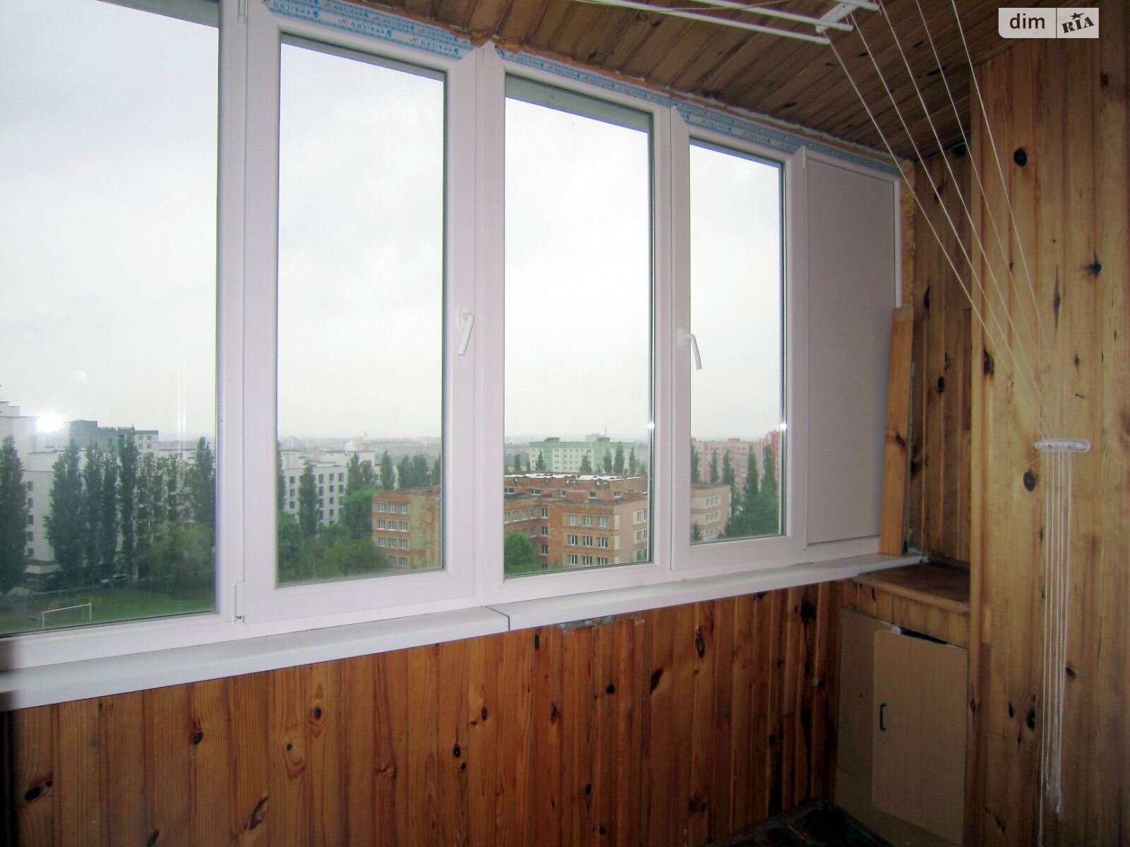 Продаж трикімнатної квартири в Рівному, на вул. Млинівська 37, район Ювілейний фото 1 Продаж трикімнатної квартири в Рівному, на вул. Млинівська 37, район Ювілейний фото 1