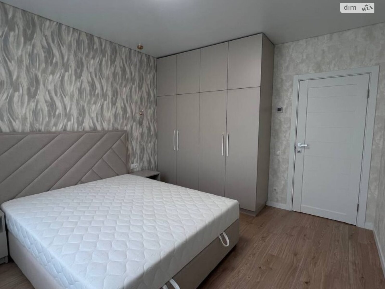 Продажа двухкомнатной квартиры в Ровно, на ул. Назара Небожинского, район Ювилейный фото 1