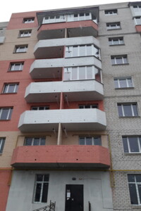 Продаж трикімнатної квартири в Рівному, на вул. Соборна 283, район Ювілейний фото 2