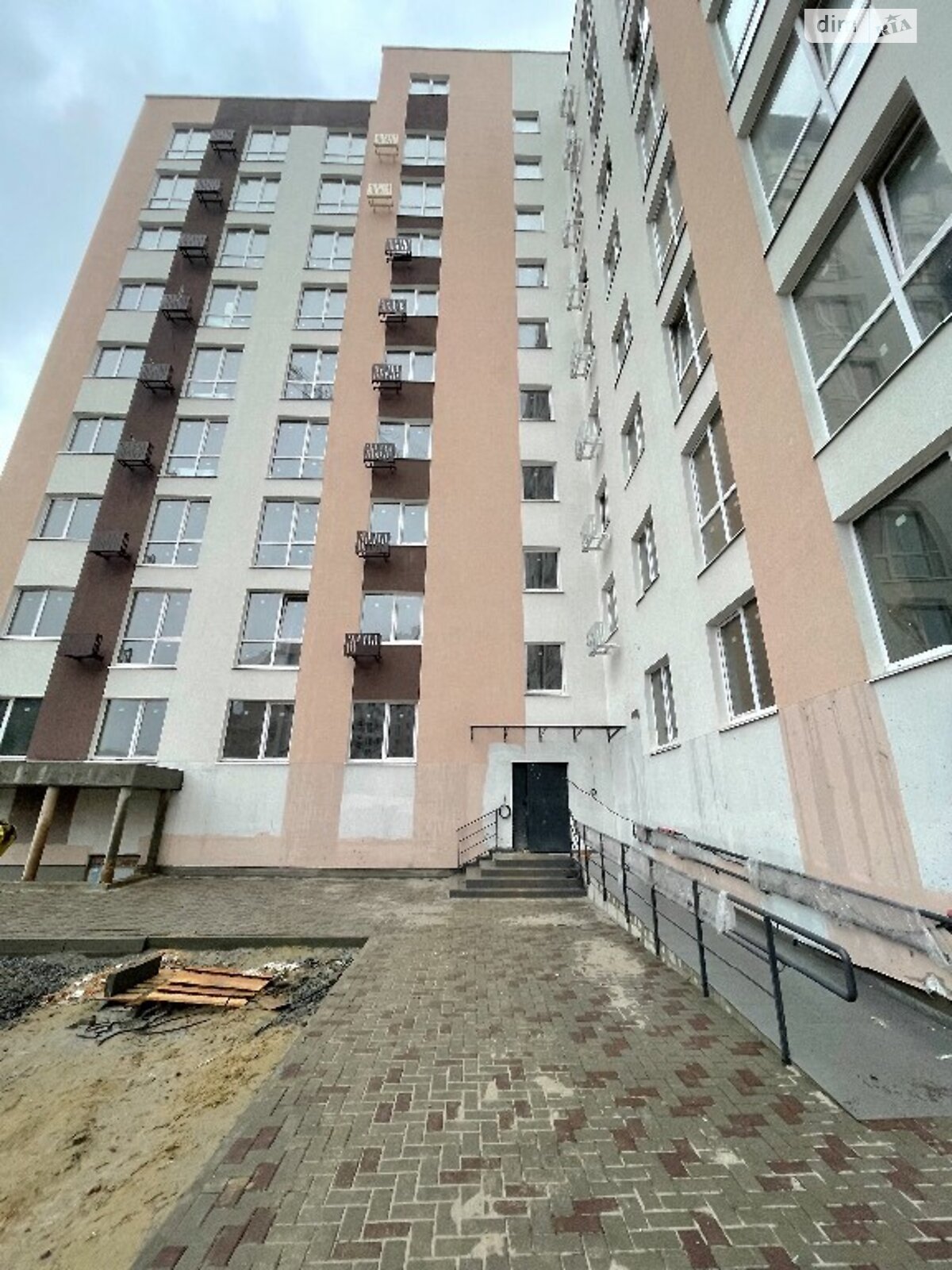 Продажа однокомнатной квартиры в Ровно, на ул. Соборная 289, район Ювилейный фото 1