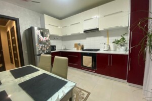 Продаж двокімнатної квартири в Рівному, на вул. Соборна, район Ювілейний фото 2