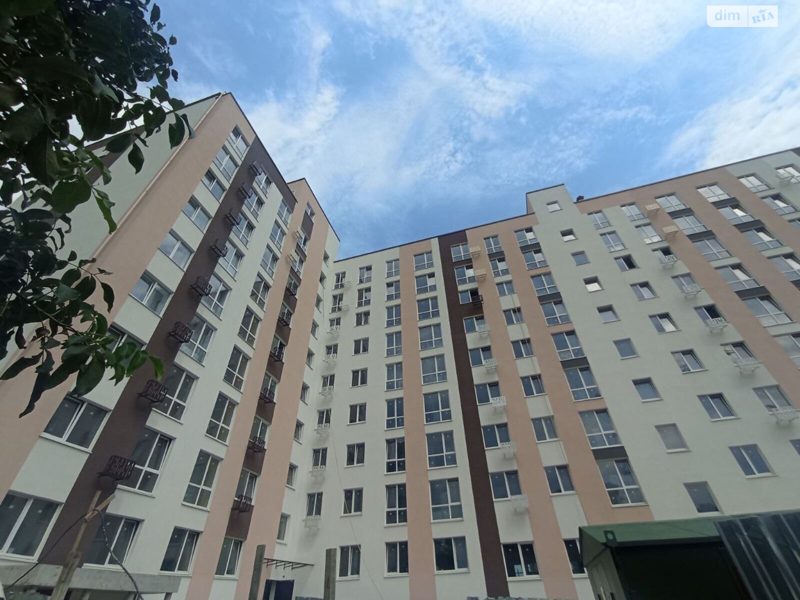 Продажа однокомнатной квартиры в Ровно, на ул. Соборная, район Ювилейный фото 1 Продажа однокомнатной квартиры в Ровно, на ул. Соборная, район Ювилейный фото 1