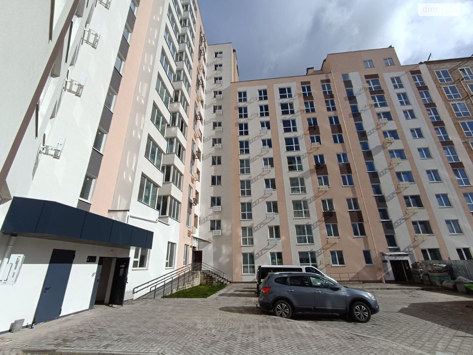 Продажа однокомнатной квартиры в Ровно, на ул. Соборная, район Ювилейный фото 1 Продажа однокомнатной квартиры в Ровно, на ул. Соборная, район Ювилейный фото 1