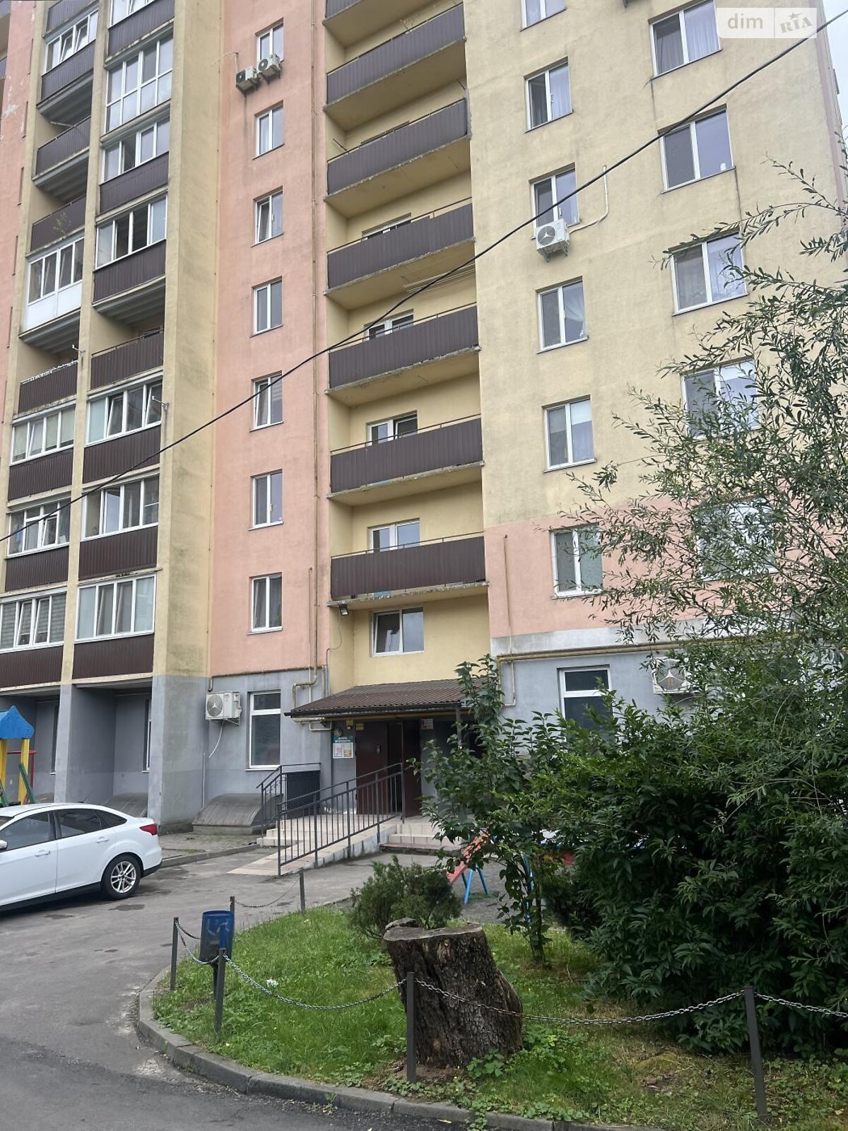 Продажа однокомнатной квартиры в Ровно, на ул. Соборная, район Ювилейный фото 1 Продажа однокомнатной квартиры в Ровно, на ул. Соборная, район Ювилейный фото 1