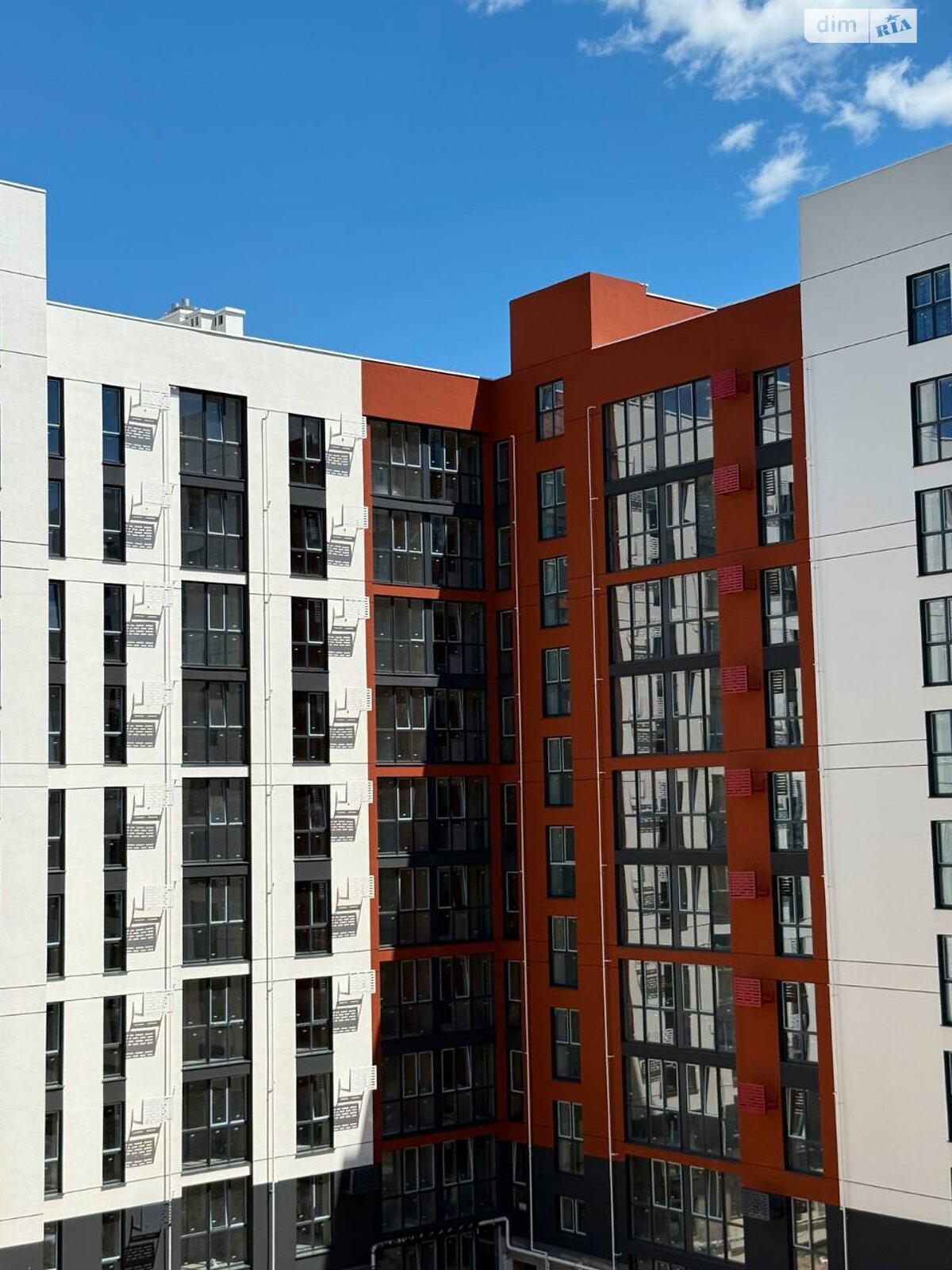 Продажа двухкомнатной квартиры в Ровно, на ул. Соборная, район Ювилейный фото 1 Продажа двухкомнатной квартиры в Ровно, на ул. Соборная, район Ювилейный фото 1