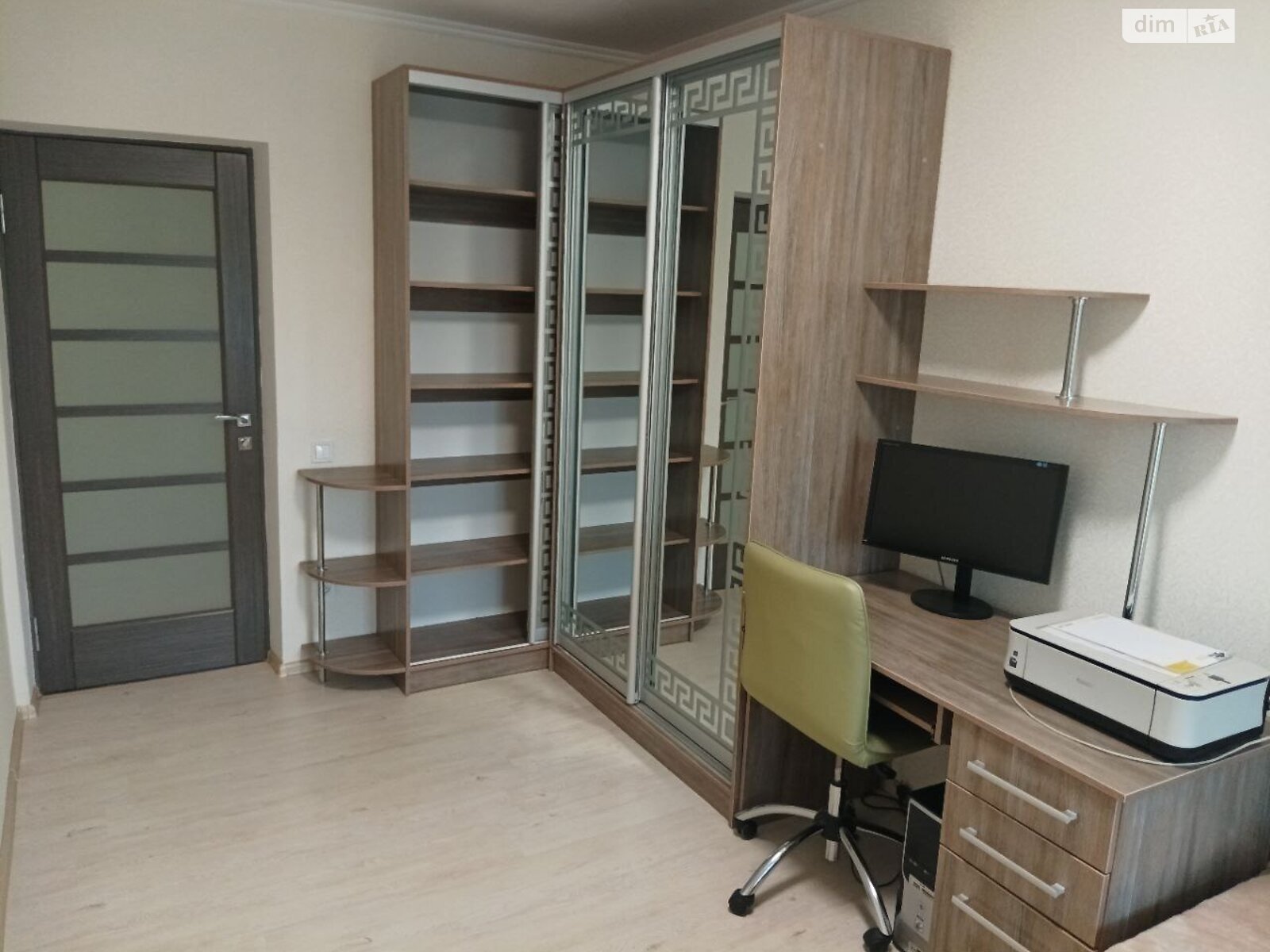 Продаж двокімнатної квартири в Рівному, на вул. Соборна 277, район Ювілейний фото 1