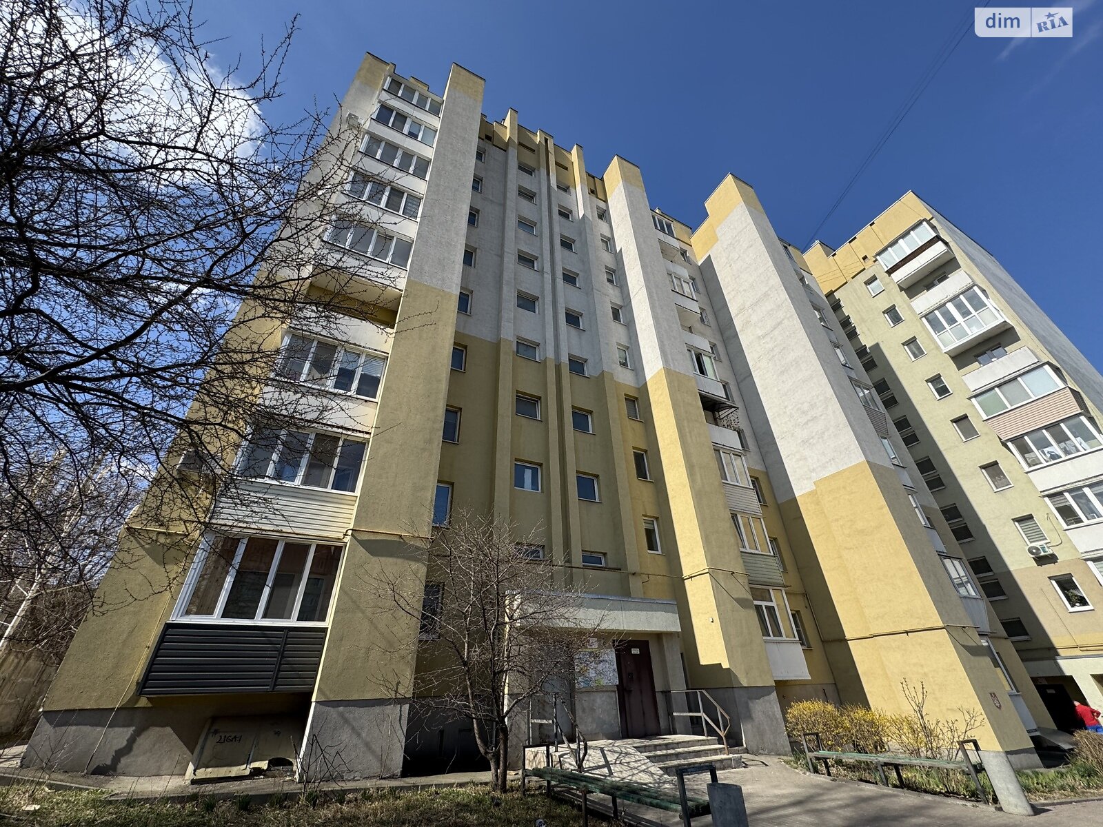 Продаж трикімнатної квартири в Рівному, на вул. Вербова, район Ювілейний фото 1 Продаж трикімнатної квартири в Рівному, на вул. Вербова, район Ювілейний фото 1