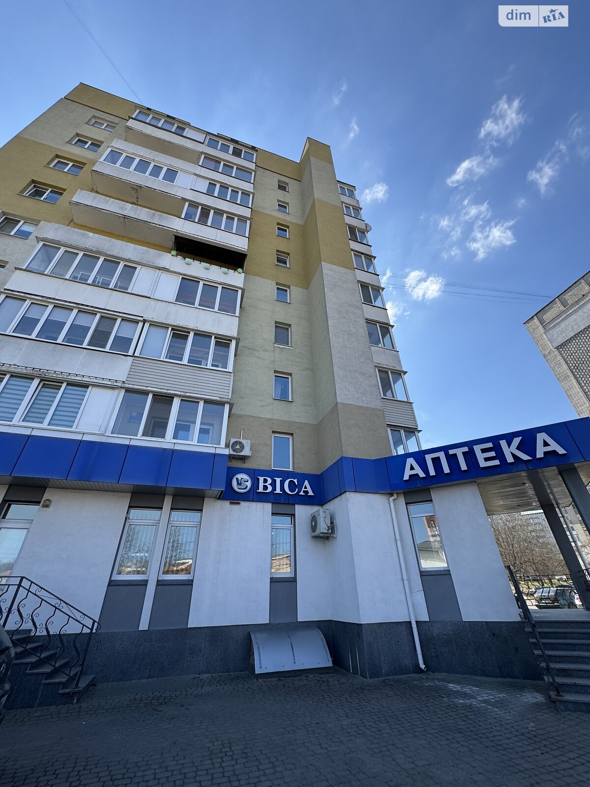 Продажа трехкомнатной квартиры в Ровно, на ул. Вербова 41Ж, район Ювилейный фото 1 Продажа трехкомнатной квартиры в Ровно, на ул. Вербова 41Ж, район Ювилейный фото 1