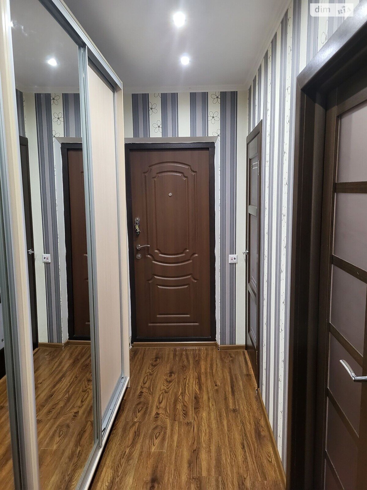 Продажа трехкомнатной квартиры в Ровно, на ул. Виталия Могеля 11, район Ювилейный фото 1 Продажа трехкомнатной квартиры в Ровно, на ул. Виталия Могеля 11, район Ювилейный фото 1