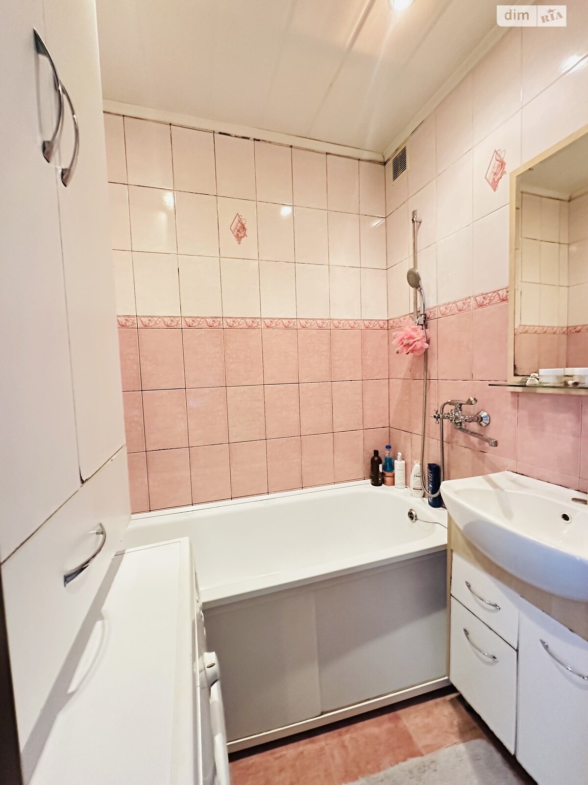 Продаж двокімнатної квартири в Рівному, на вул. Віталія Магеля, район Ювілейний фото 1 Продаж двокімнатної квартири в Рівному, на вул. Віталія Магеля, район Ювілейний фото 1