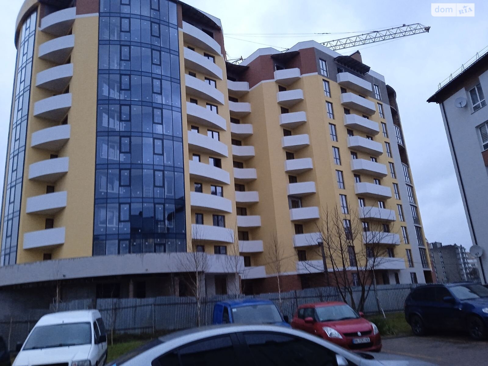 Продажа трехкомнатной квартиры в Ровно, на ул. Елены Телиги 63, фото 1