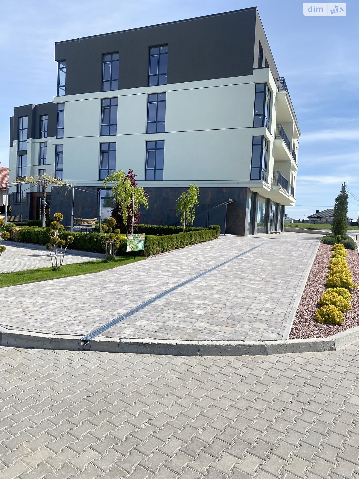 Продаж двокімнатної квартири в Рівному, на Центральна 1, район Зоопарк фото 1 Продаж двокімнатної квартири в Рівному, на Центральна 1, район Зоопарк фото 1