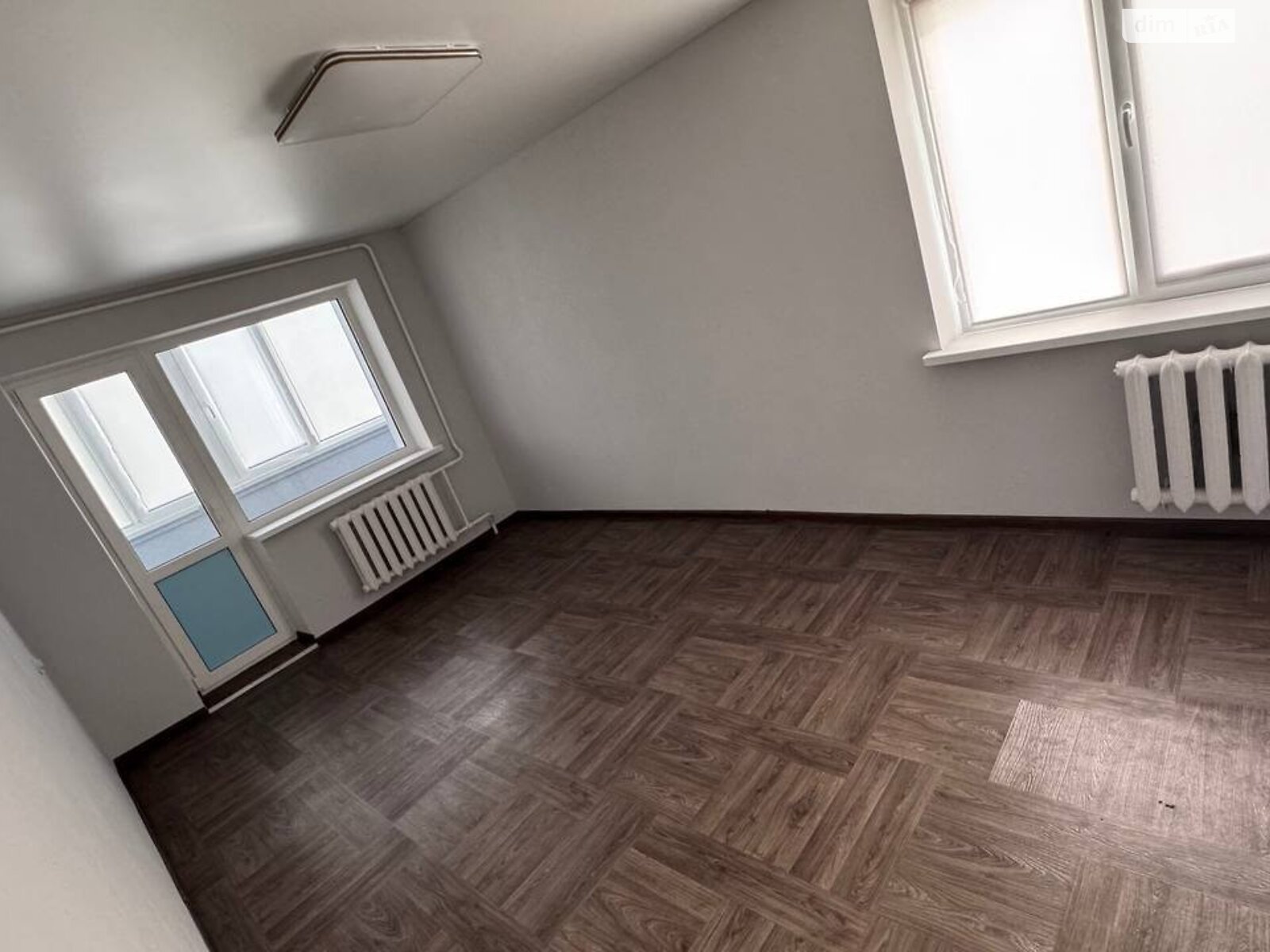 Продаж трикімнатної квартири в Самарі, на вул. Микити Головка 24, район Новомосковськ фото 1
